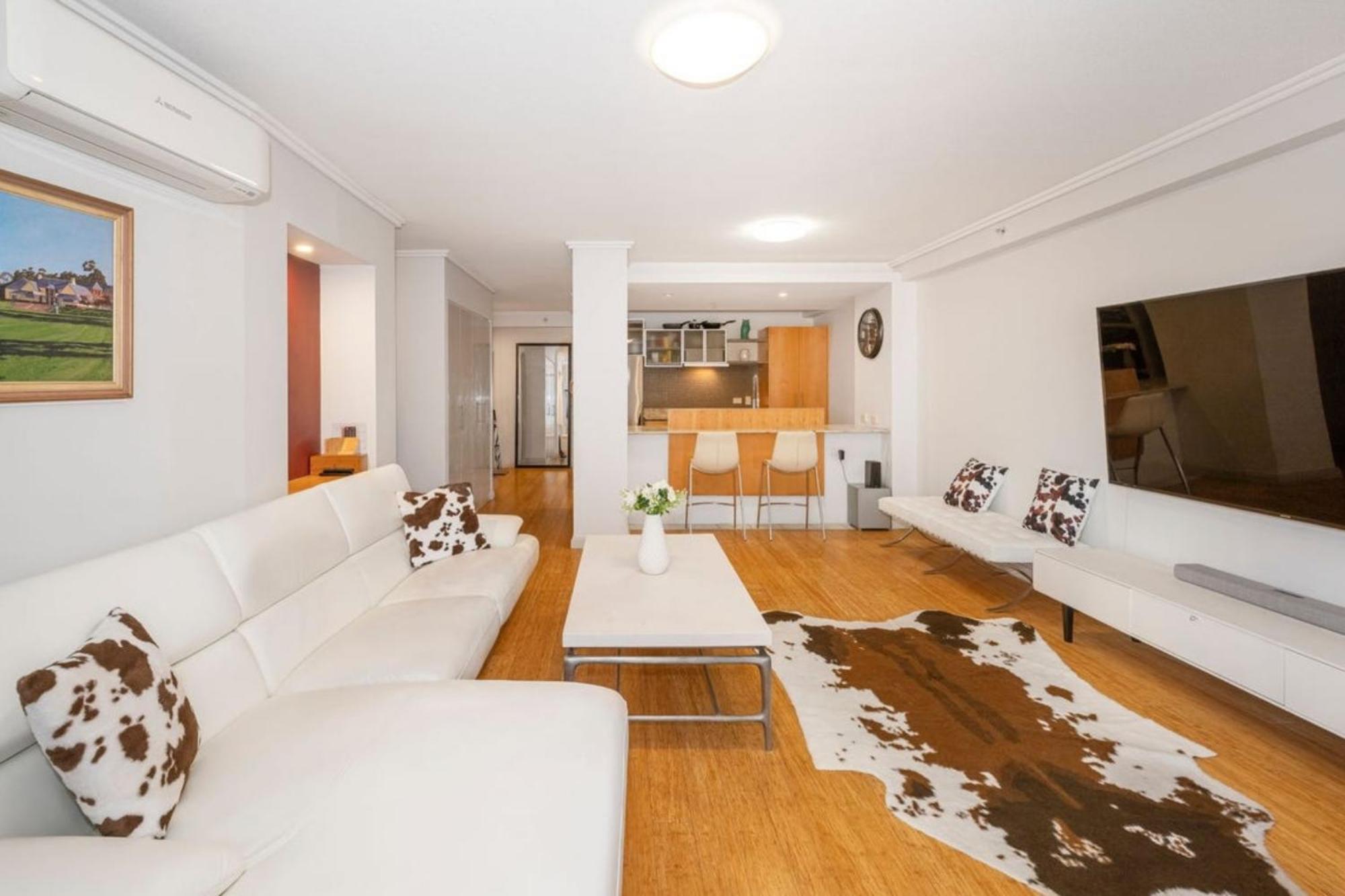 Apartment Metropolis *