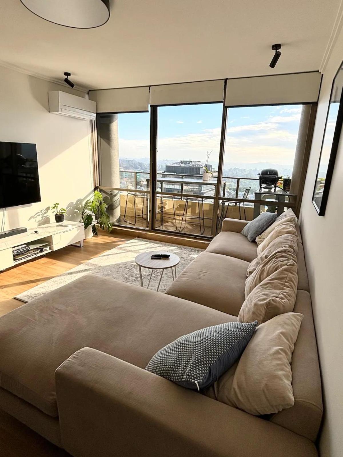 The Summit - Spacious 9th Floor Apartamento