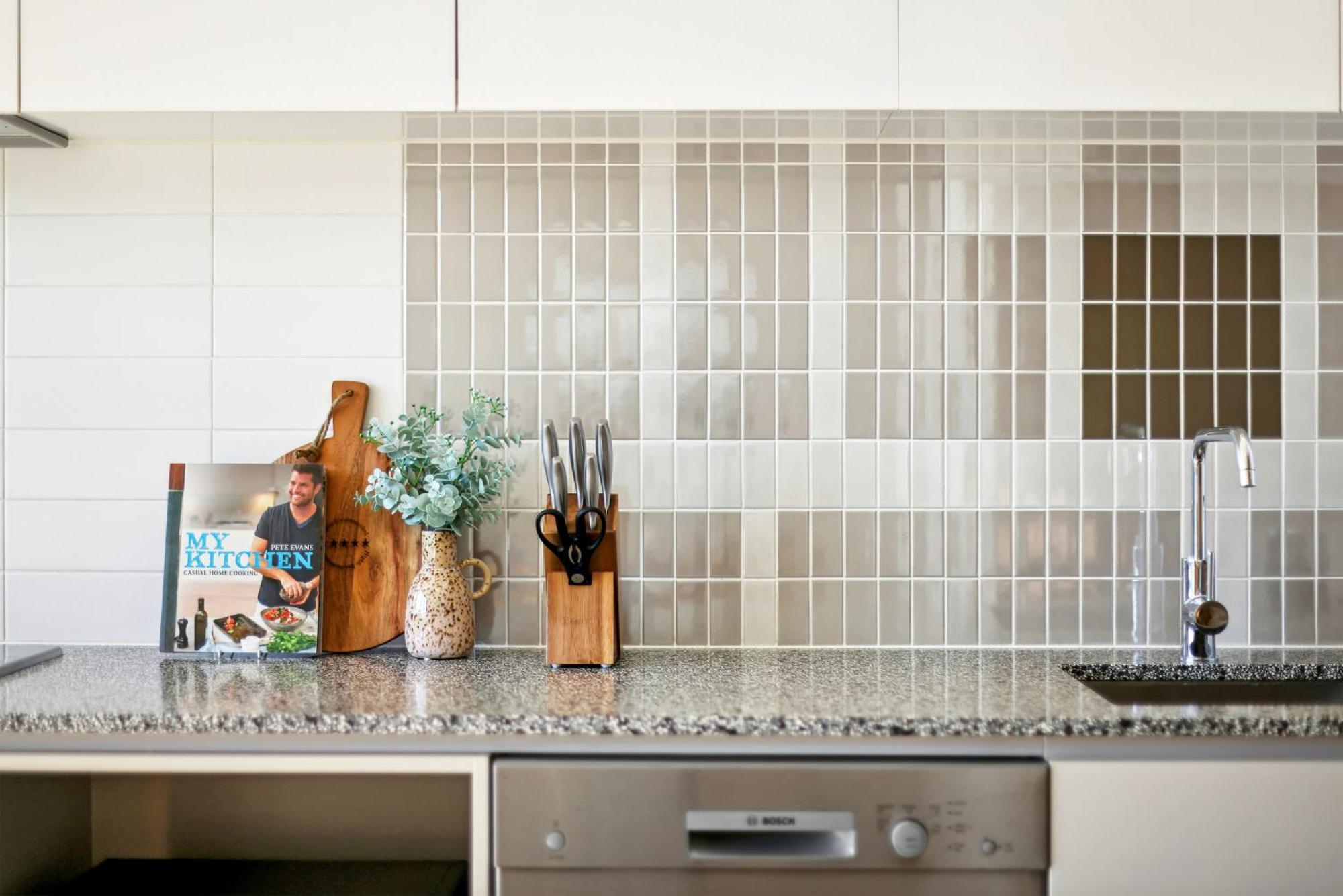 Apartamento Elegant Inner-city 1-bed With Rooftop Dining