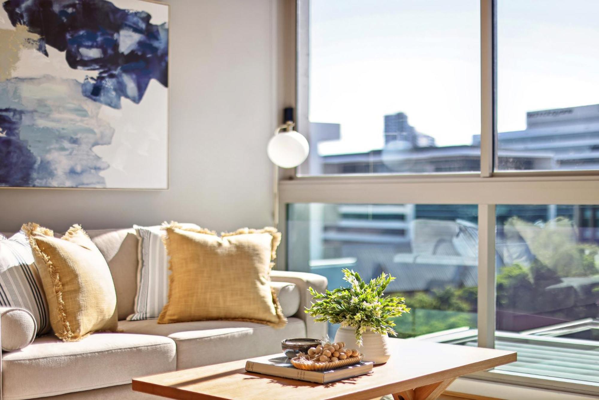 Elegant Inner-city 1-bed With Rooftop Dining Apartamento