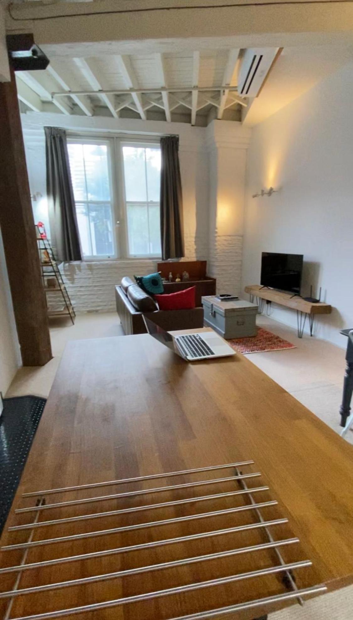 Spacious 1 Bedroom In Teneriffe Brisbane