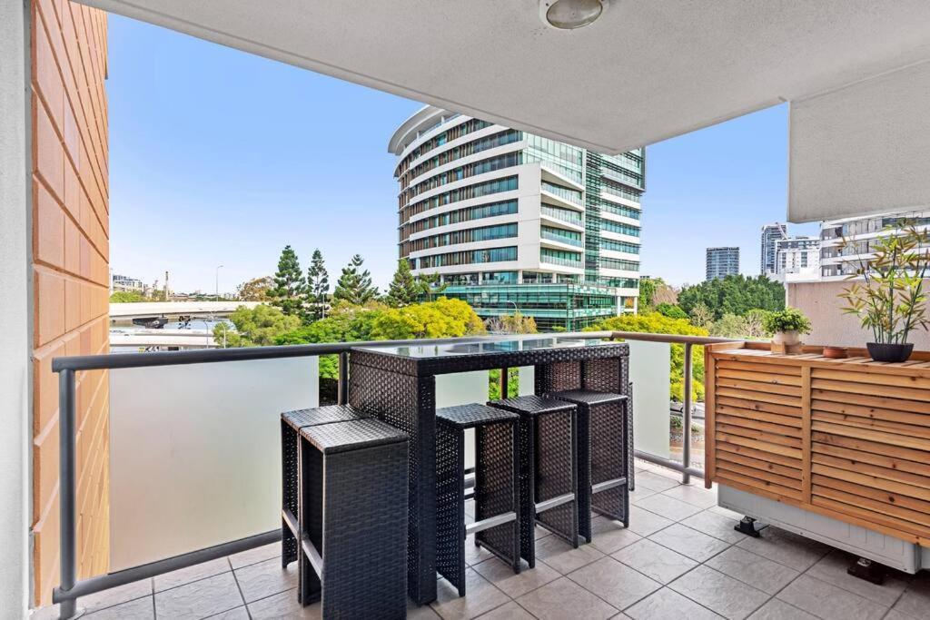 Inner Action 3bed 2bath 1car 3balconies Brisbane