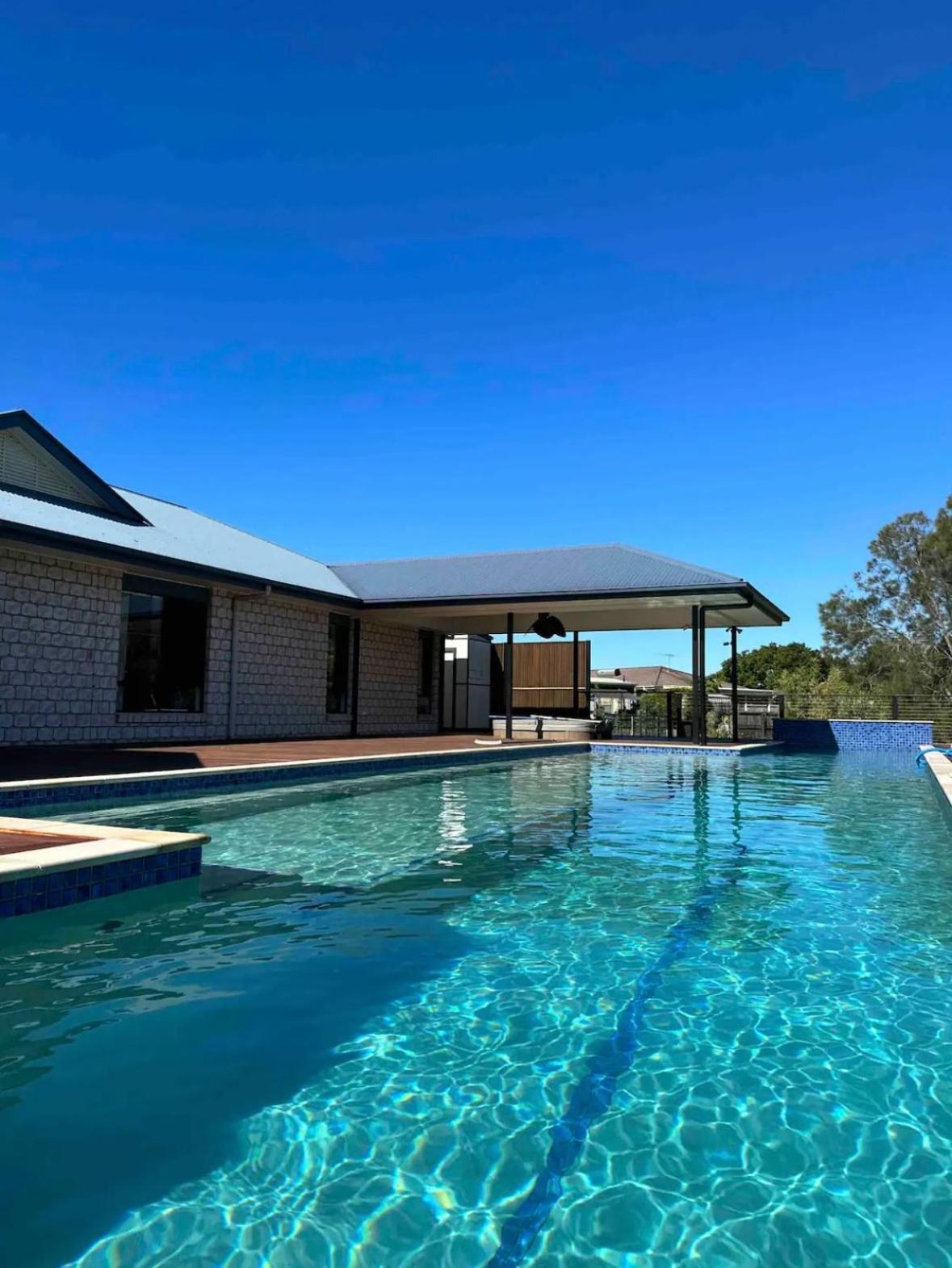7 Bedrooms 20 Mins To 25 Acres Of Space