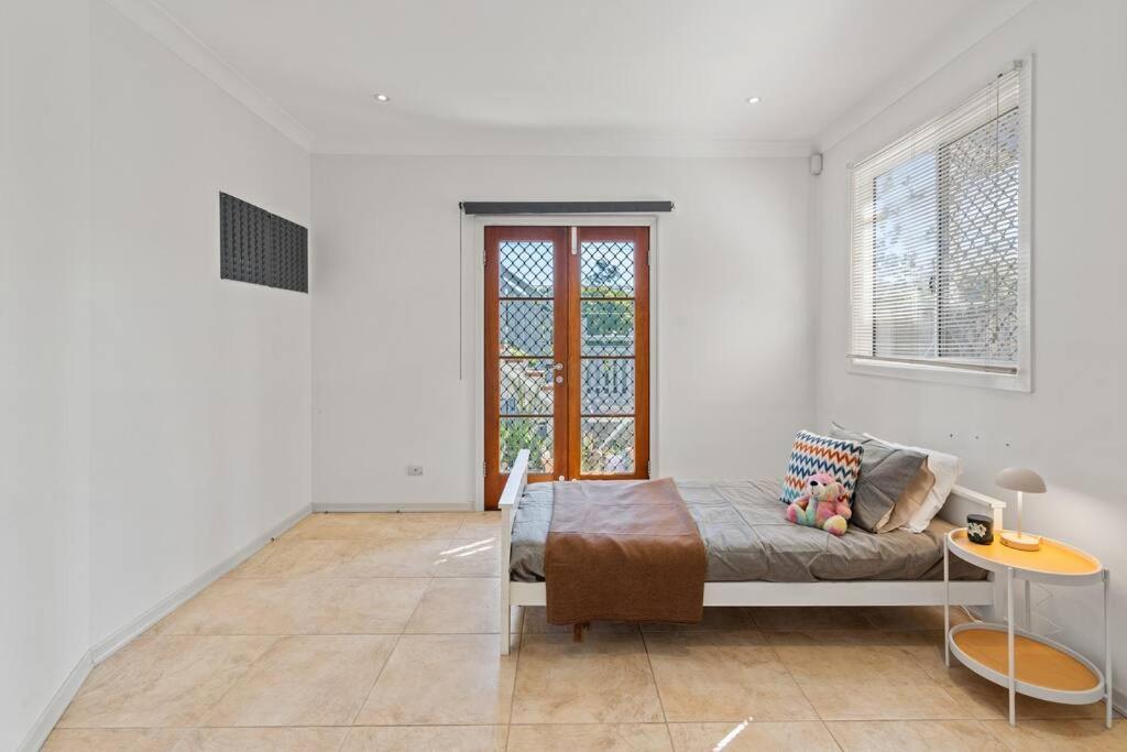 Holiday home Artistic Queenslander With Park Views - Near City! Brisbane