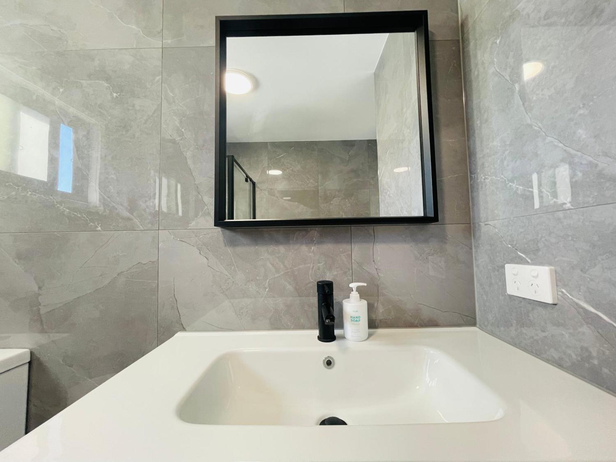 262atroughton Brisbane