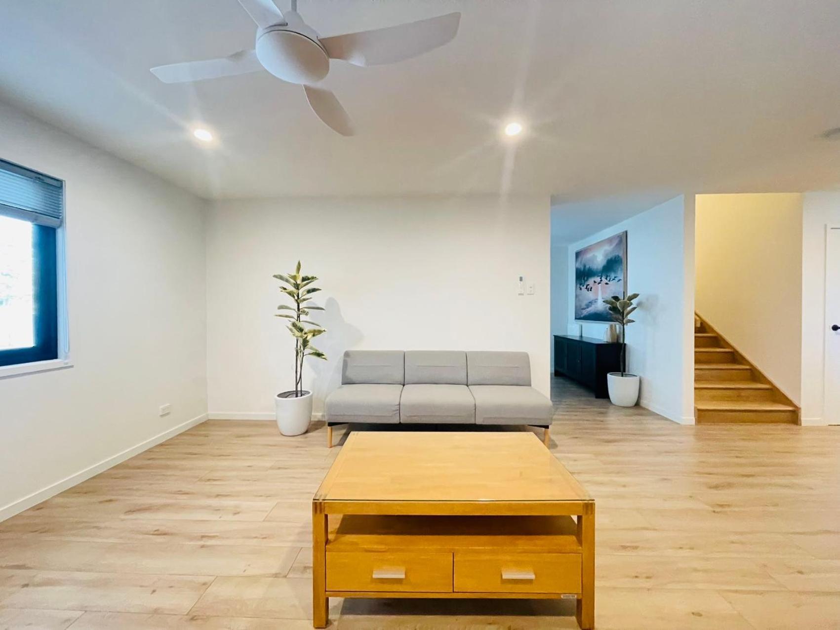 262atroughton * Brisbane