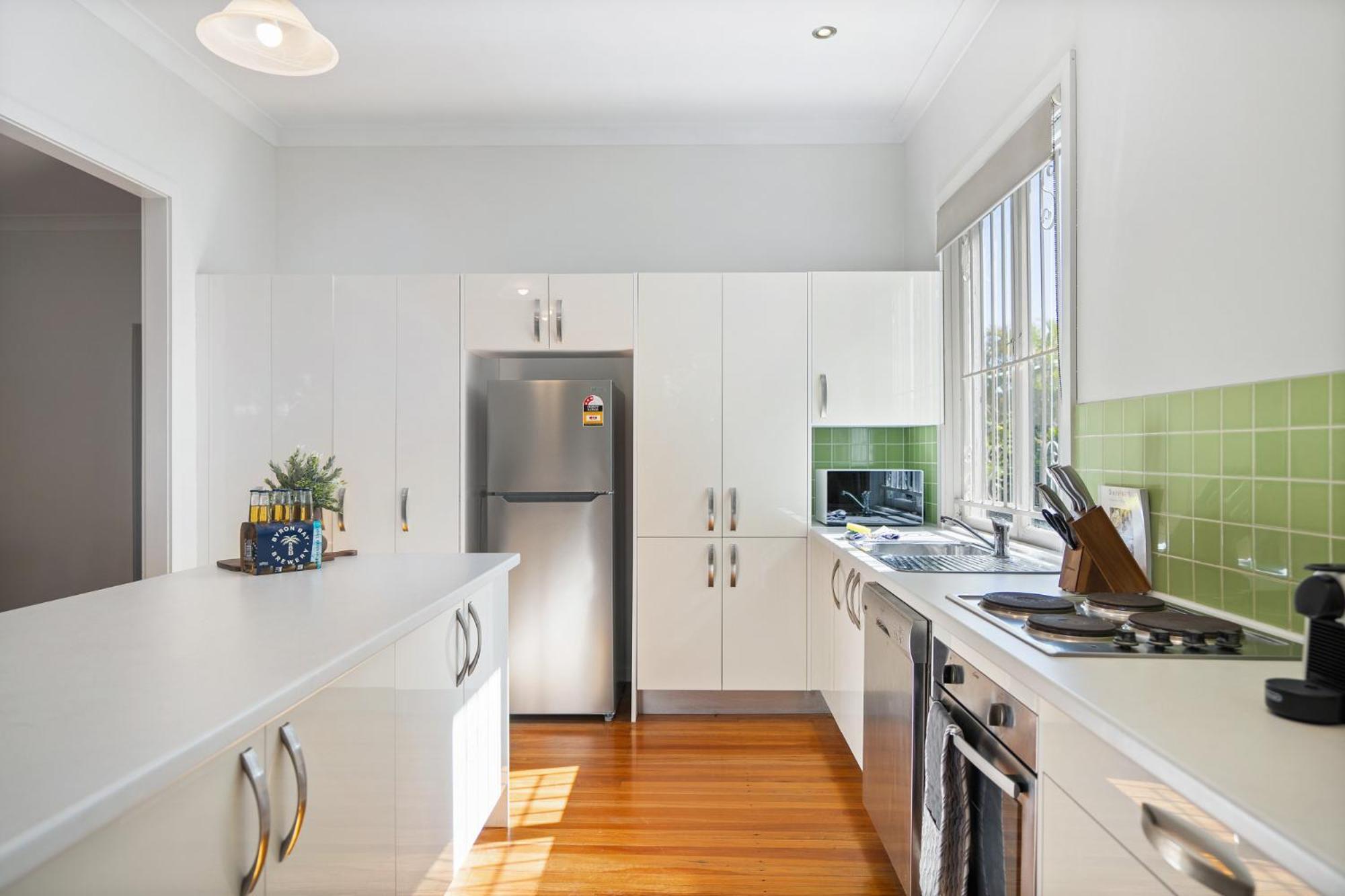 Apartment Bright 3-bed With Garden By Banks Street Reserve Brisbane