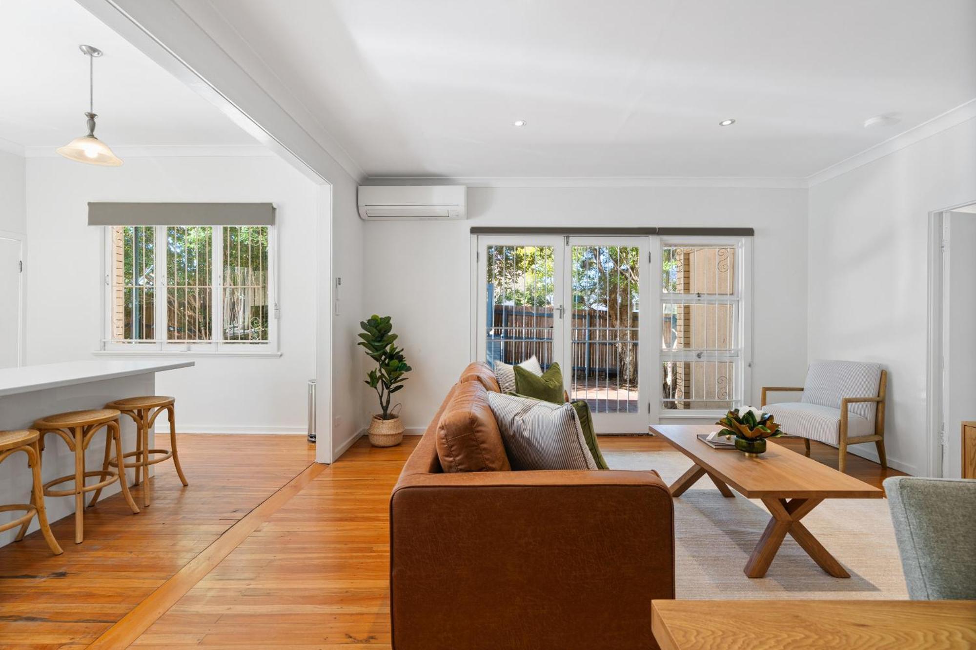 Bright 3-bed With Garden By Banks Street Reserve * Brisbane