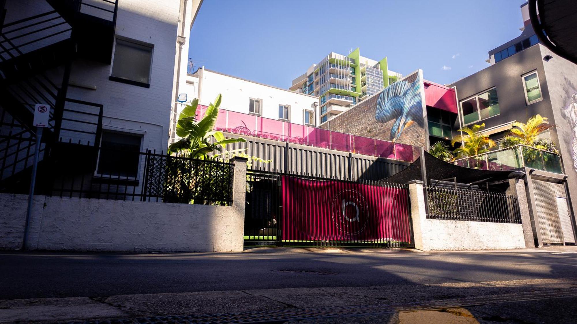 Quarters Albergue