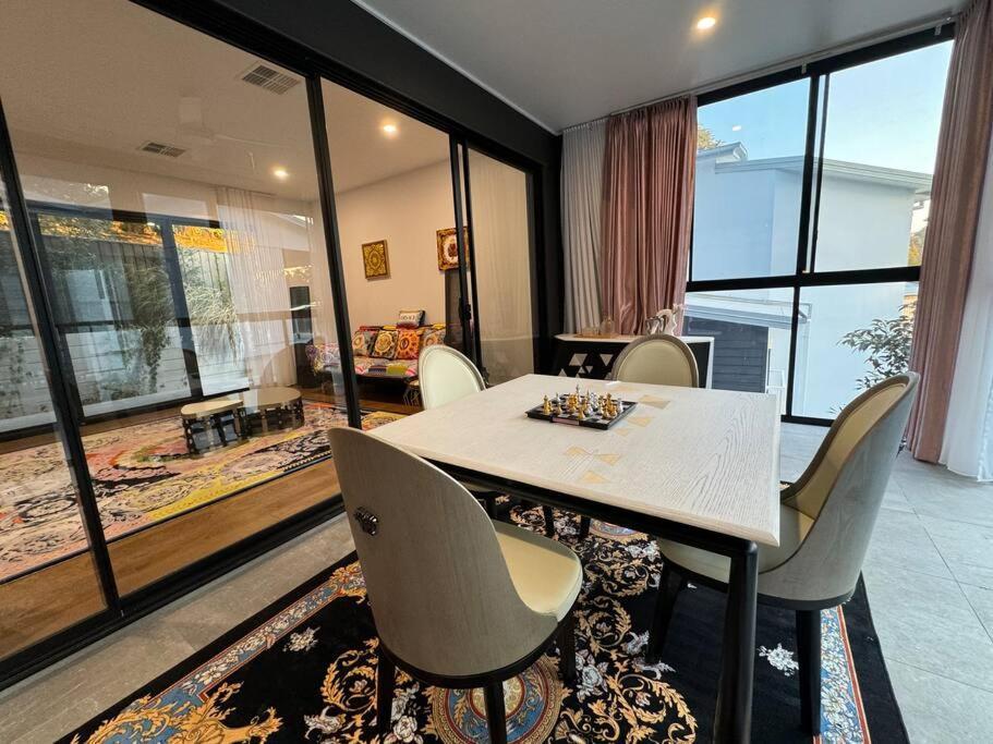 Sharehouse 2bedroom-retreat At Bardon Brisbane