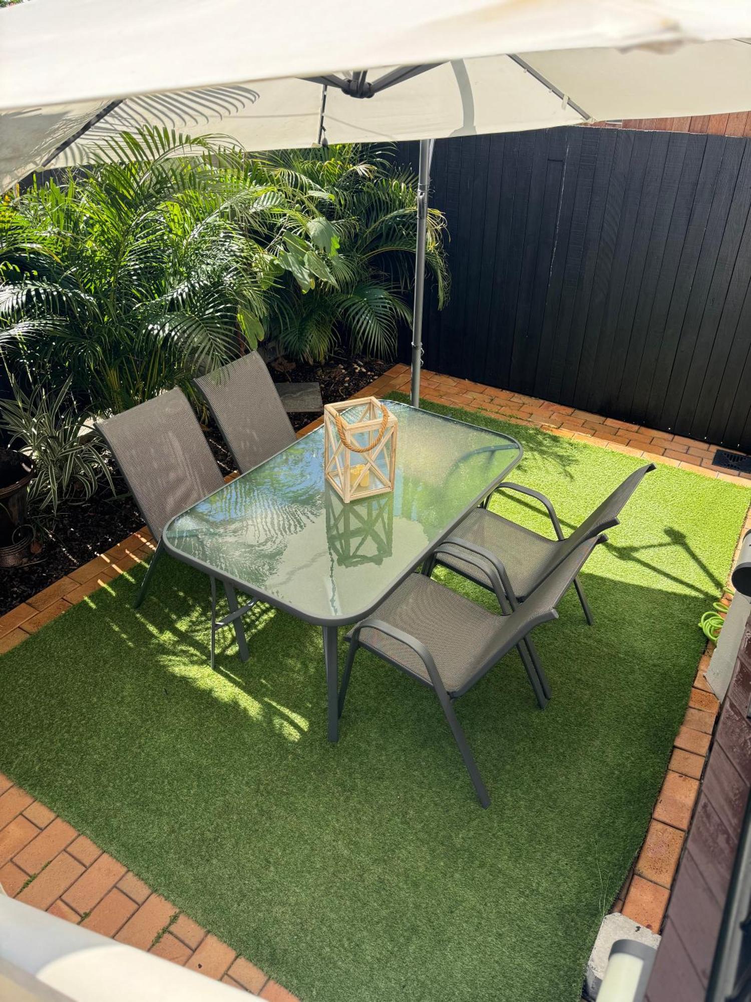 Stylish & Elegant 2br Townhouse In Wilston, Casa de férias Brisbane