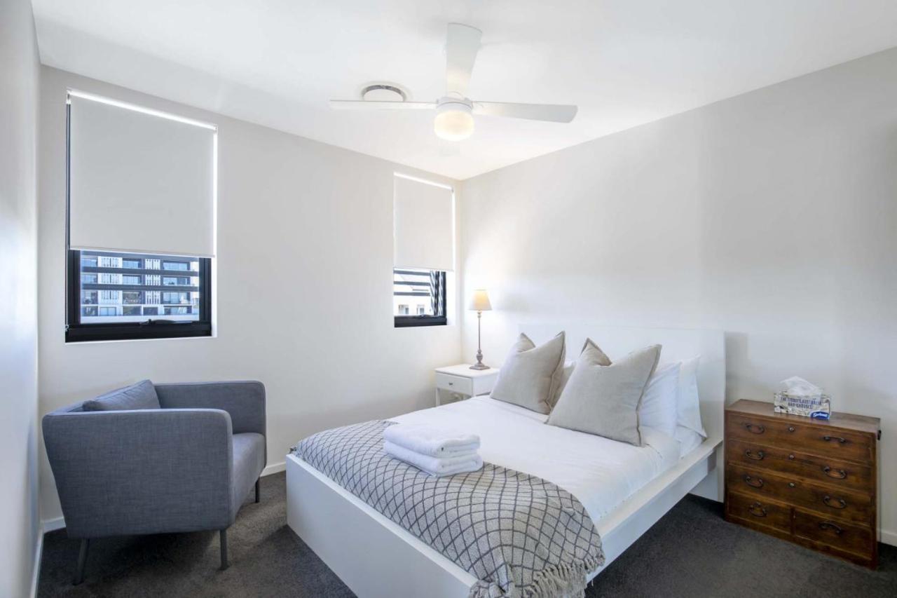 Apartment Contemporary Apt, Premium Local, Wifi, Wine, Cafes *