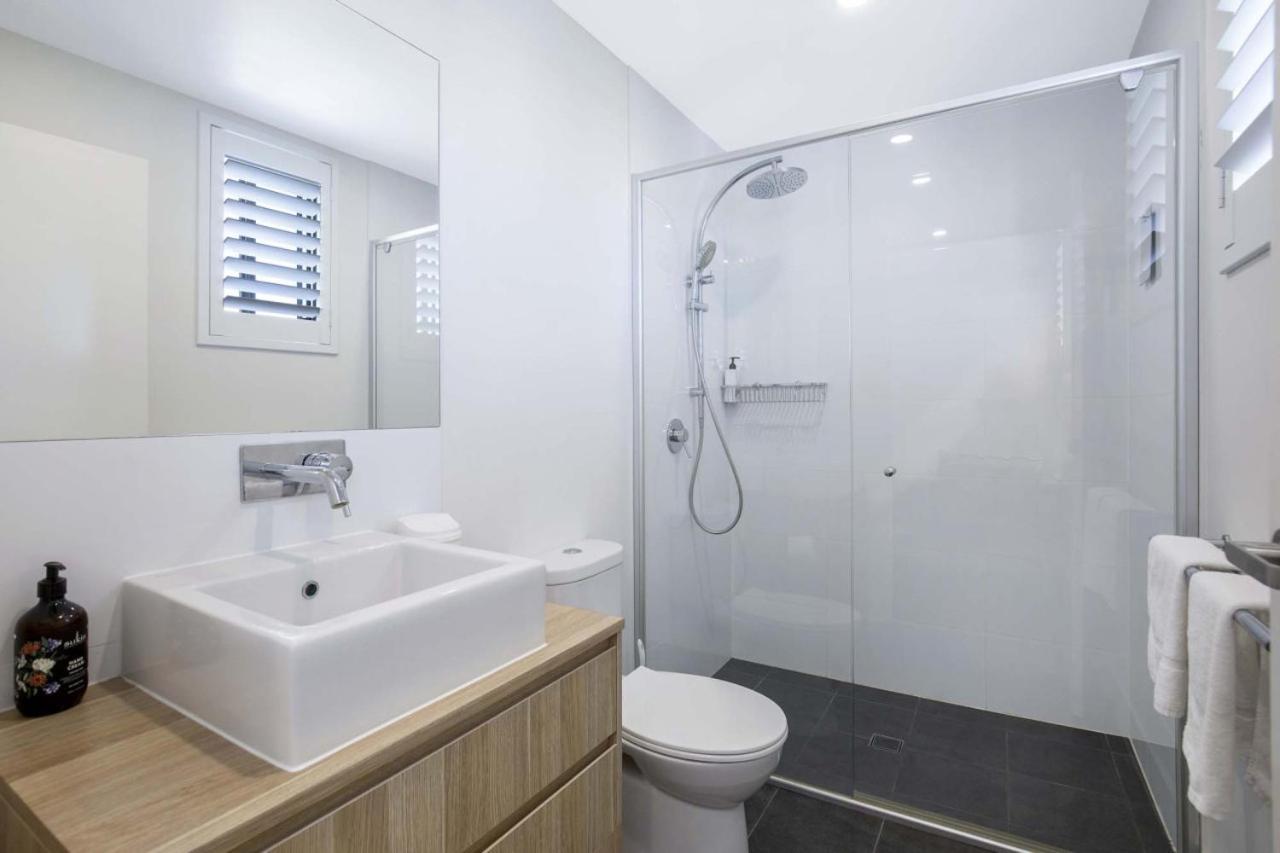 Apartment Contemporary Apt, Premium Local, Wifi, Wine, Cafes *