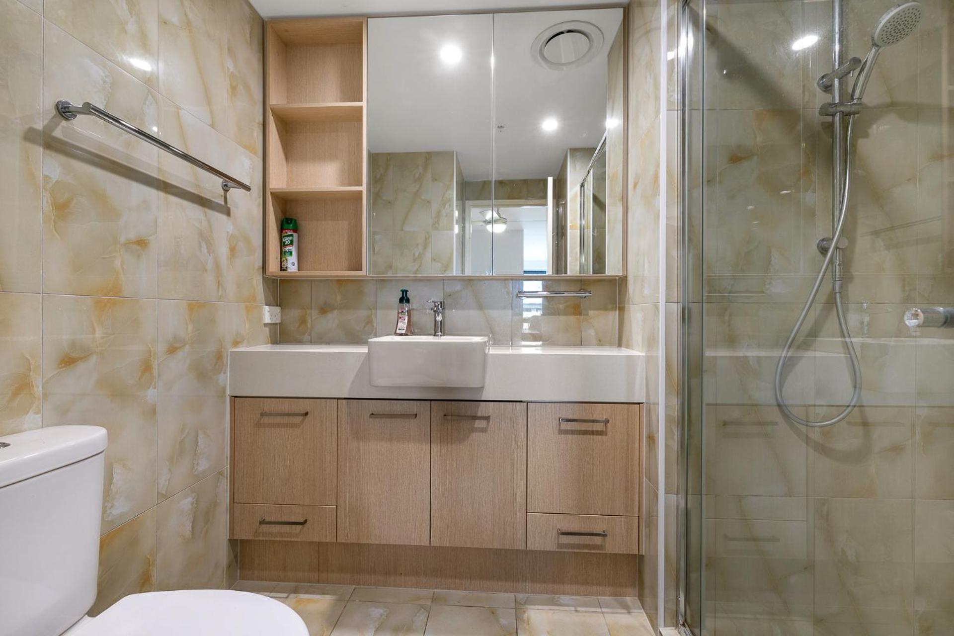 Spacious 2 Bedroom In Woolloongabba Apartment *