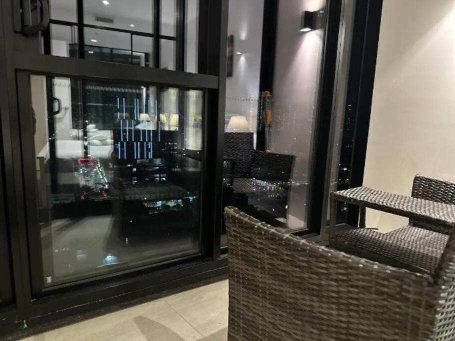 Valley Gem - View 1 Bedroom At Fv Peppers Apartment Brisbane