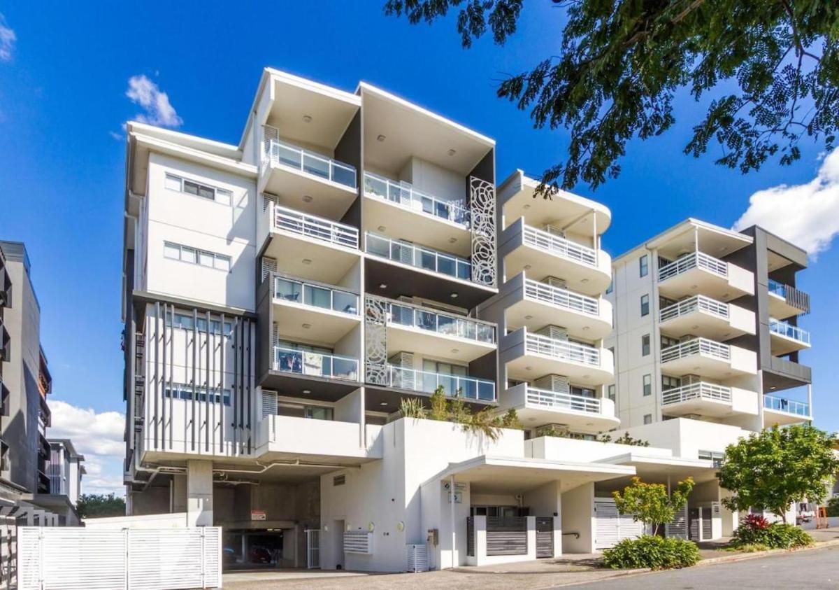 Huge Family Townhouse 3 Bathrooms 5km To Brisbane