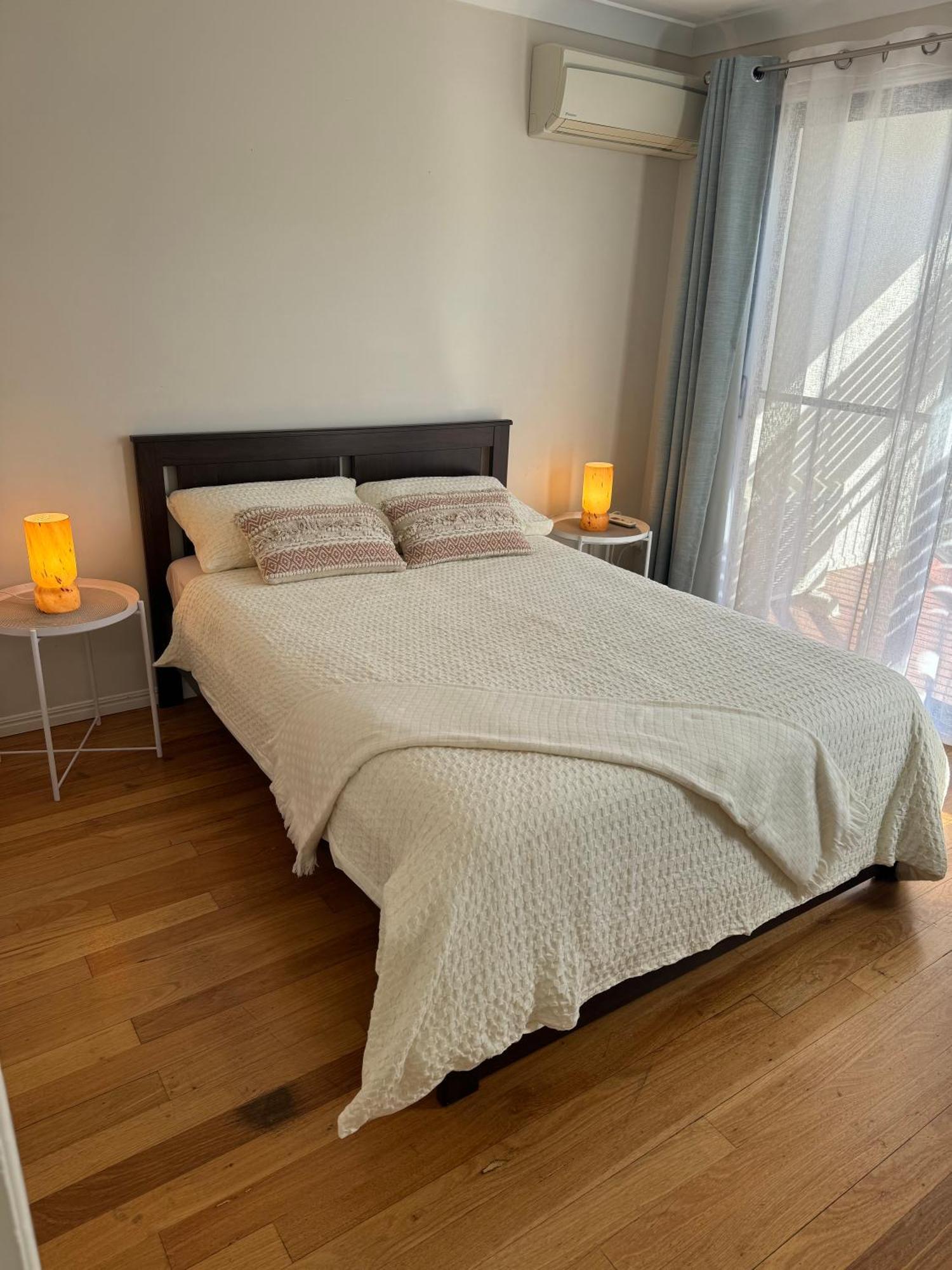 Stylish & Elegant 2br Townhouse In Wilston, Casa de férias