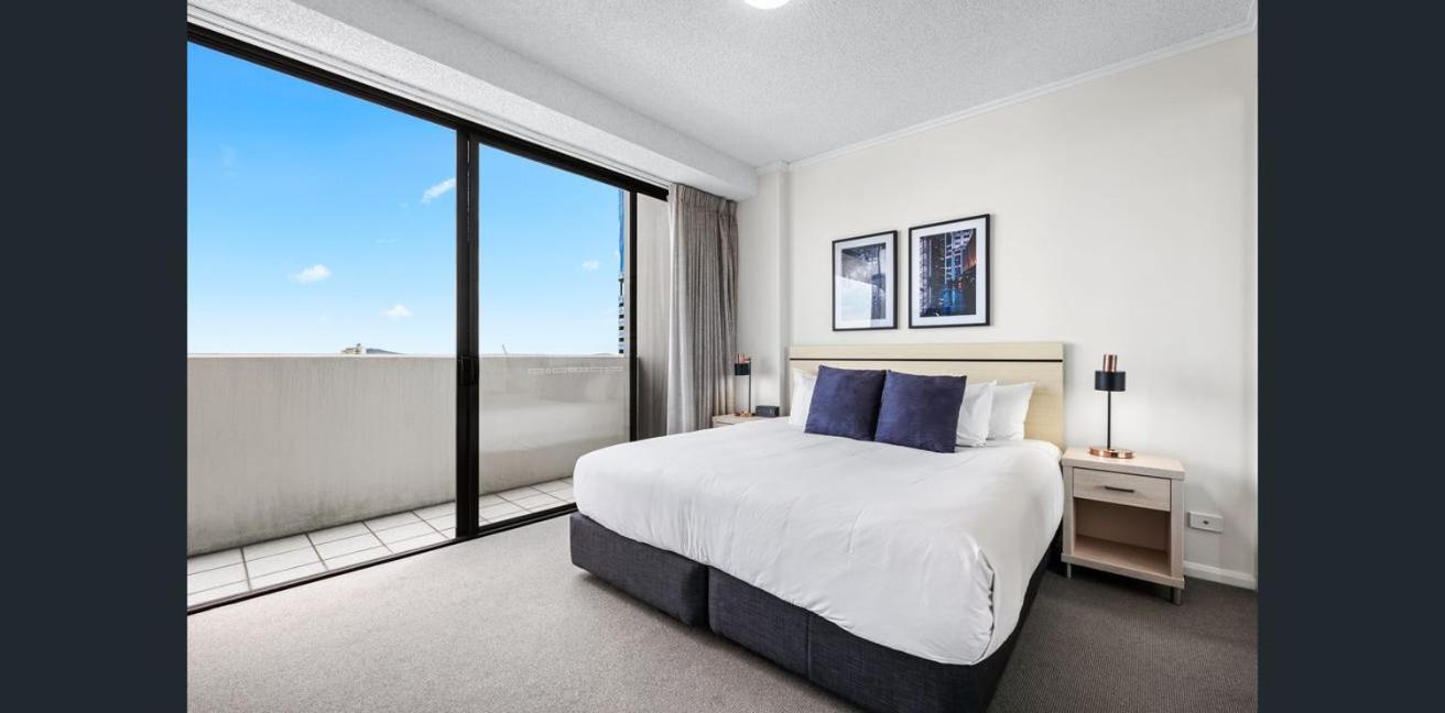 Apartment Urban Cbd Elegance With River&botanic Garden Views *