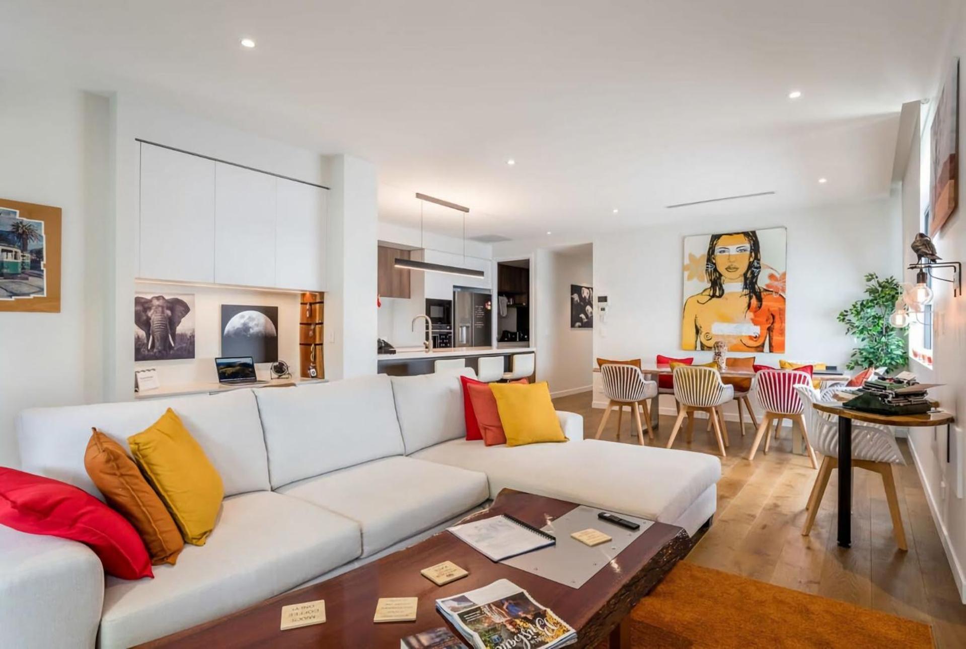Stylish Urban Escape Modern 3br With Ac Parking Brisbane