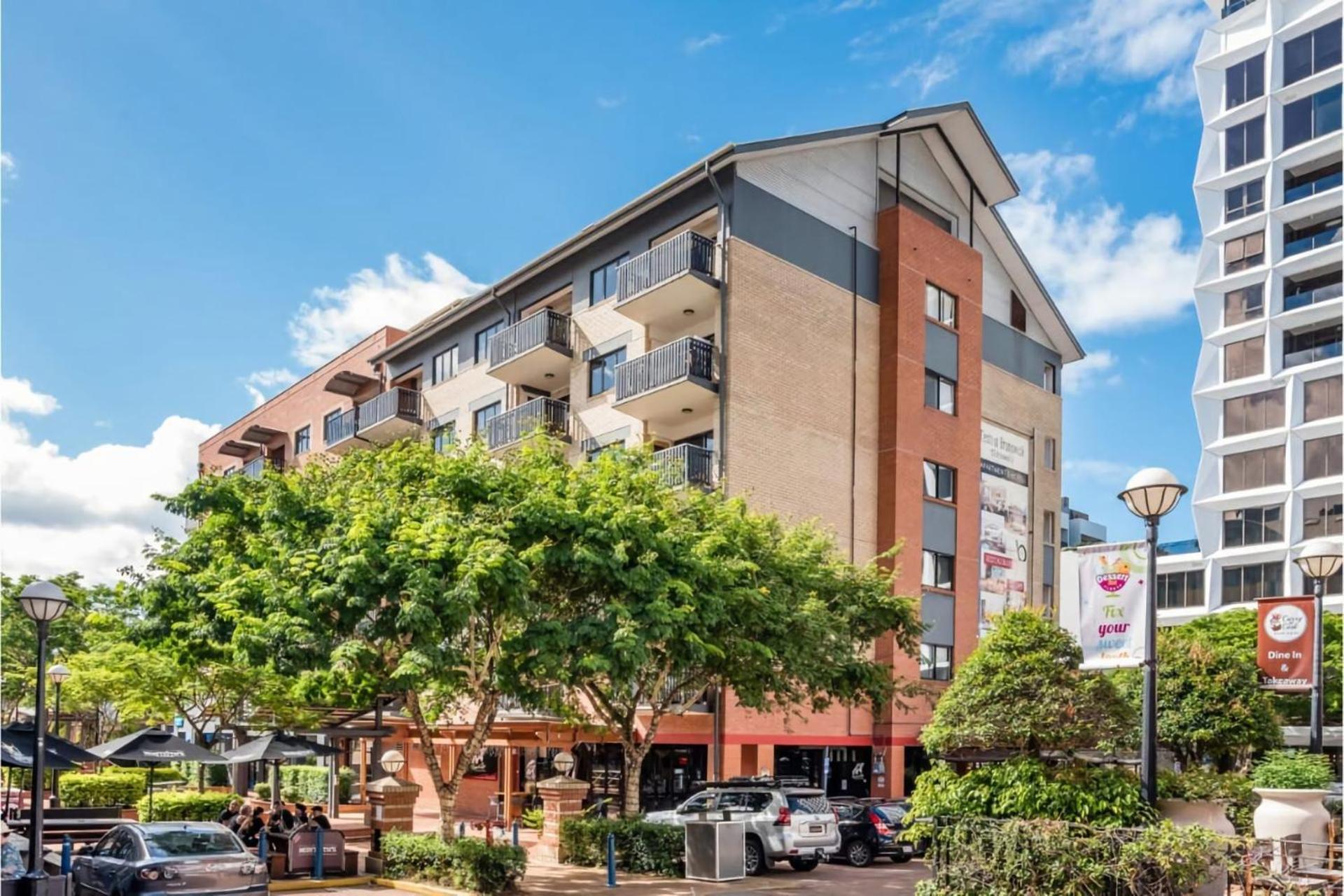 Urban Oasis With Gym Sauna And Hot Tub * Brisbane