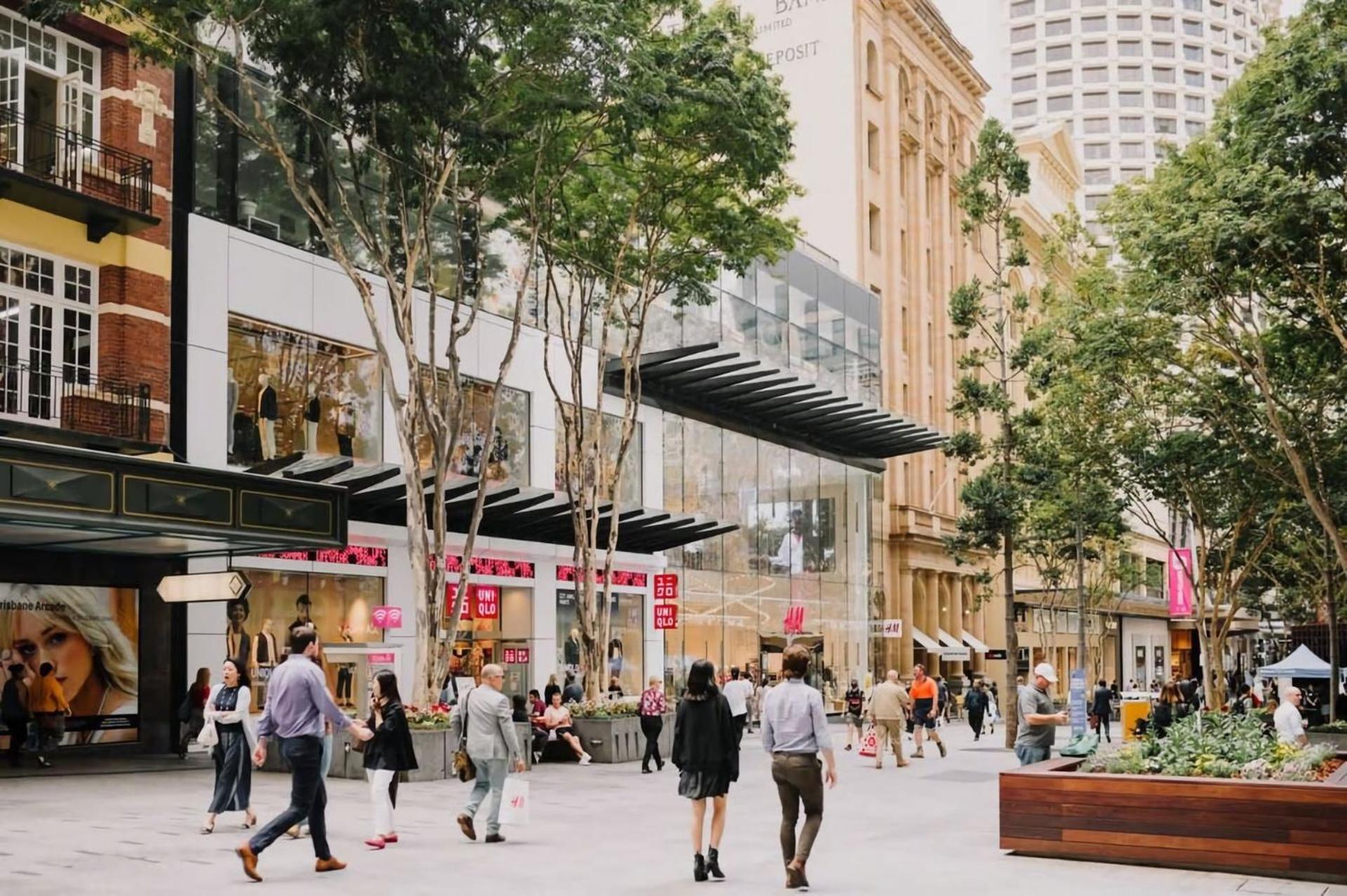 Urban Oasis With Gym Sauna And Hot Tub Brisbane
