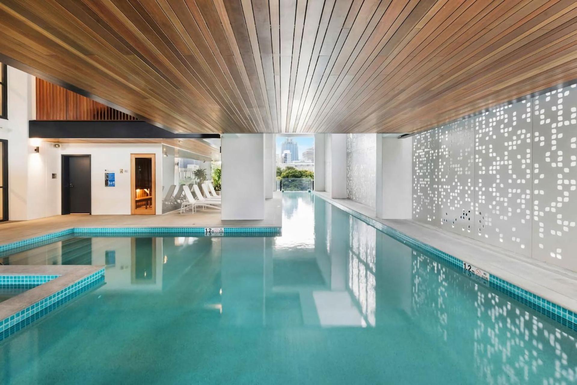 Chic 1brm With Pool Gym * Brisbane