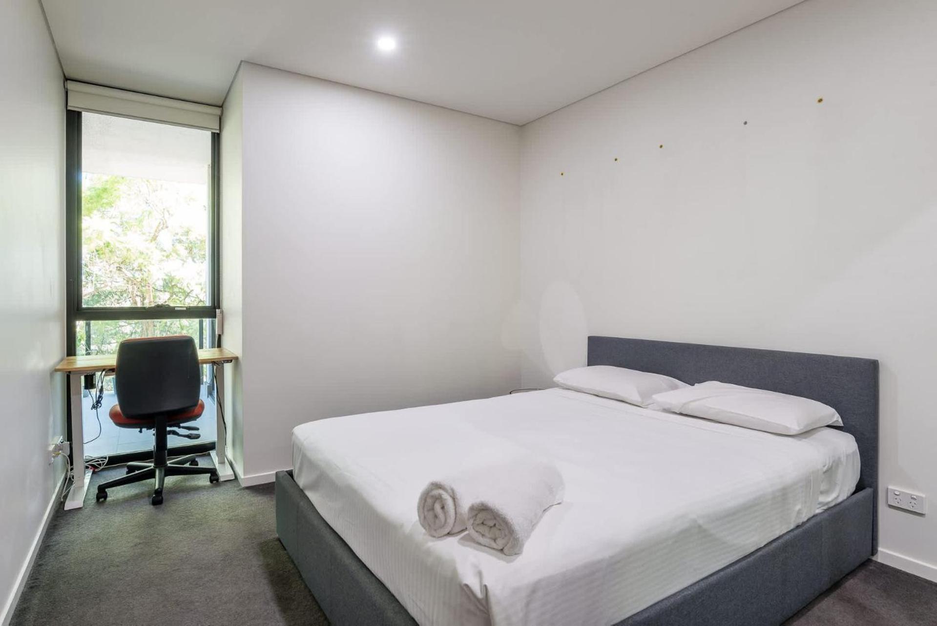 Hanlon Park Escape 250m To Stones Corner Village Apartment Brisbane