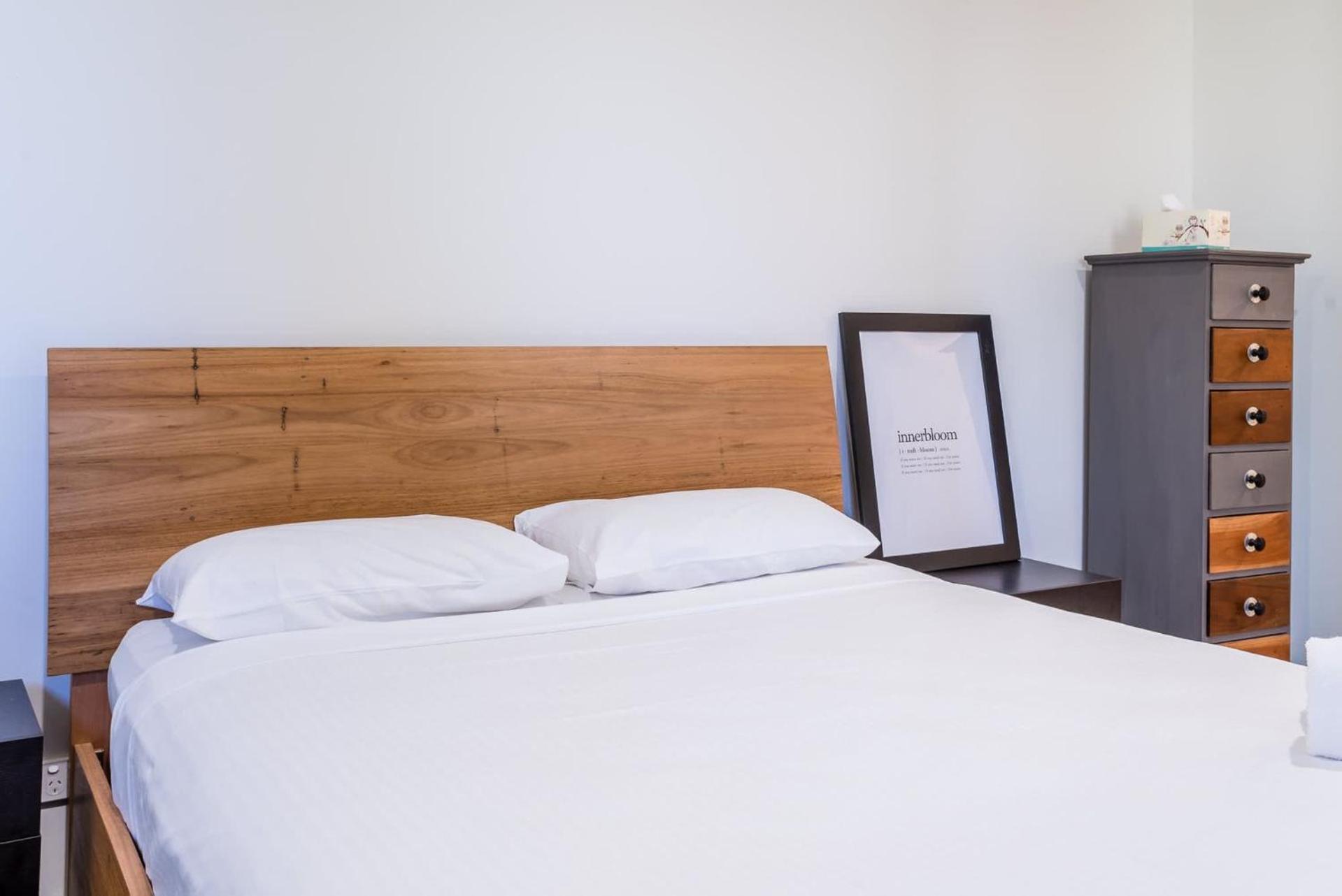 Apartment Hanlon Park Escape 250m To Stones Corner Village