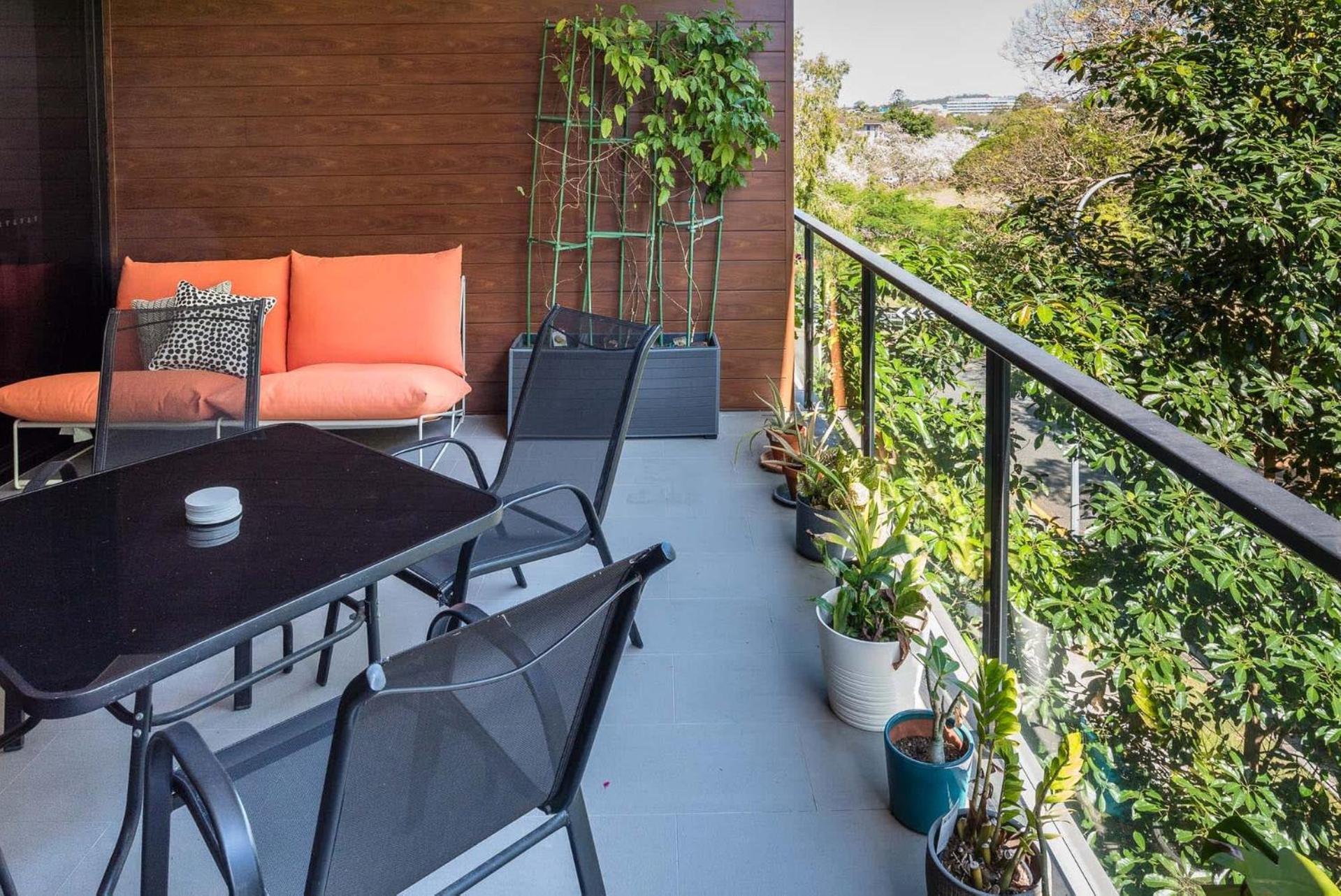 Apartment Hanlon Park Escape 250m To Stones Corner Village *