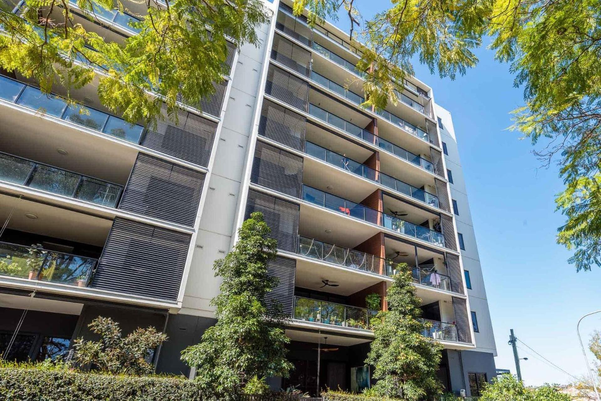 Hanlon Park Escape 250m To Stones Corner Village Apartment Brisbane