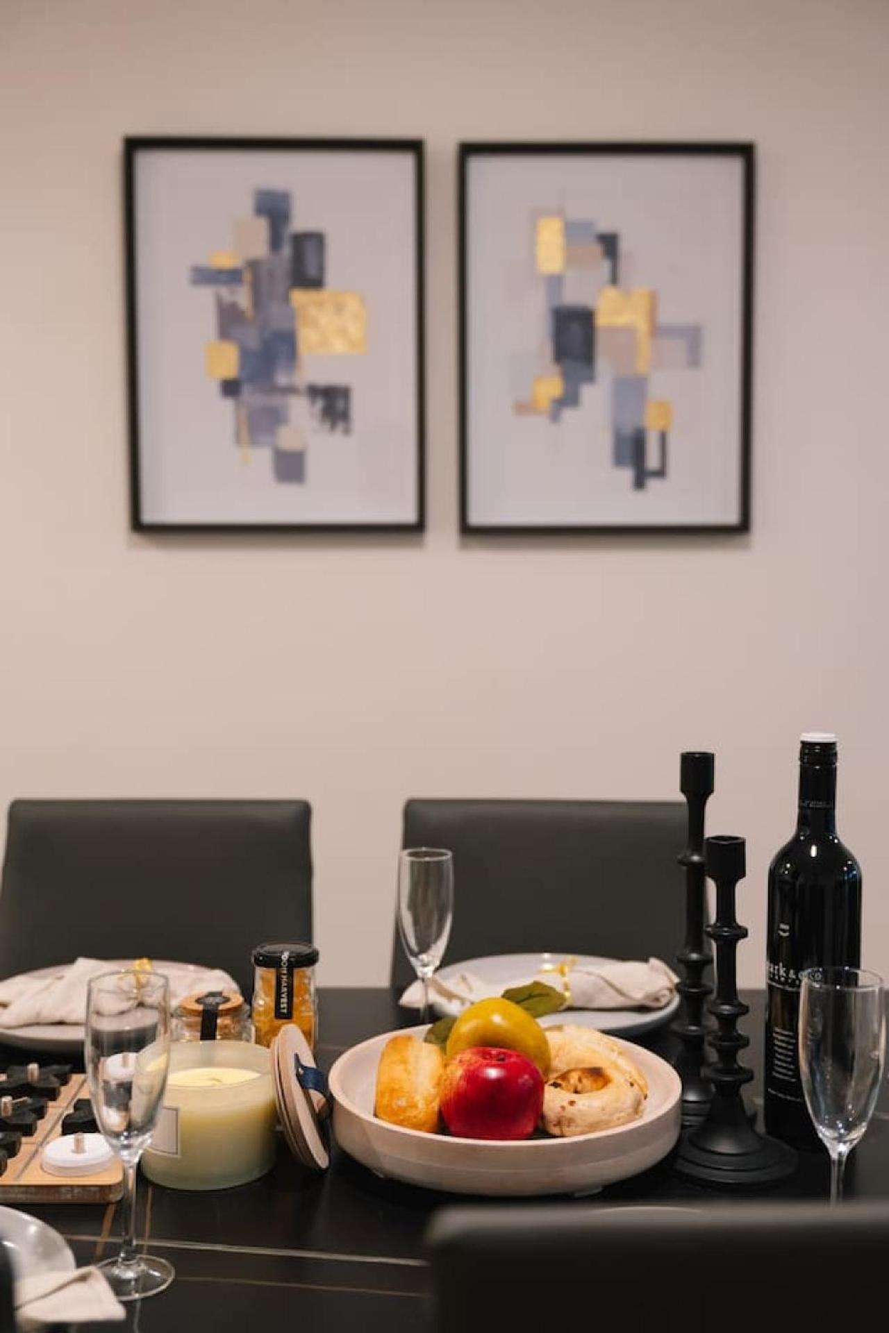 Modern 2b2b Only 10mins To Airport N Southbank Brisbane