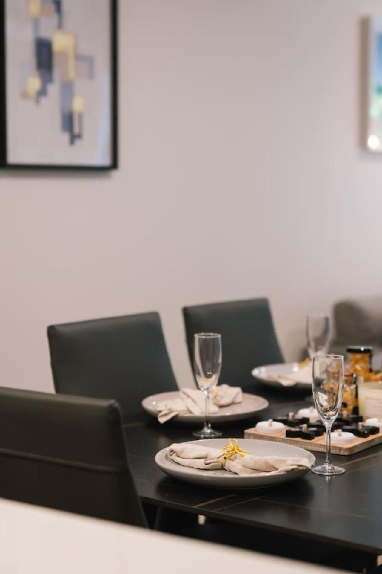 Apartment Modern 2b2b Only 10mins To Airport N Southbank