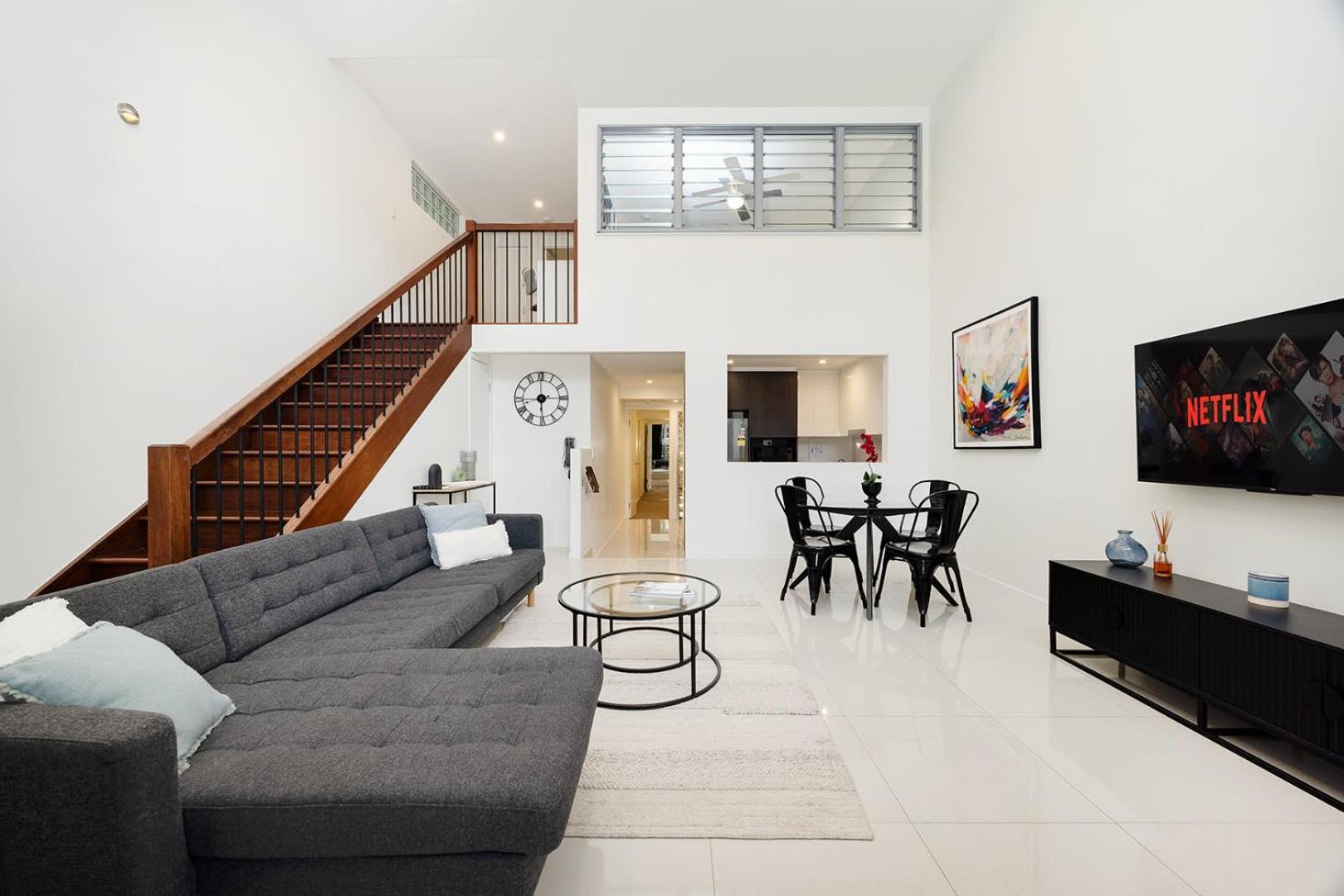 Casa de férias Huge Family Townhouse 3 Bathrooms 5km To Brisbane