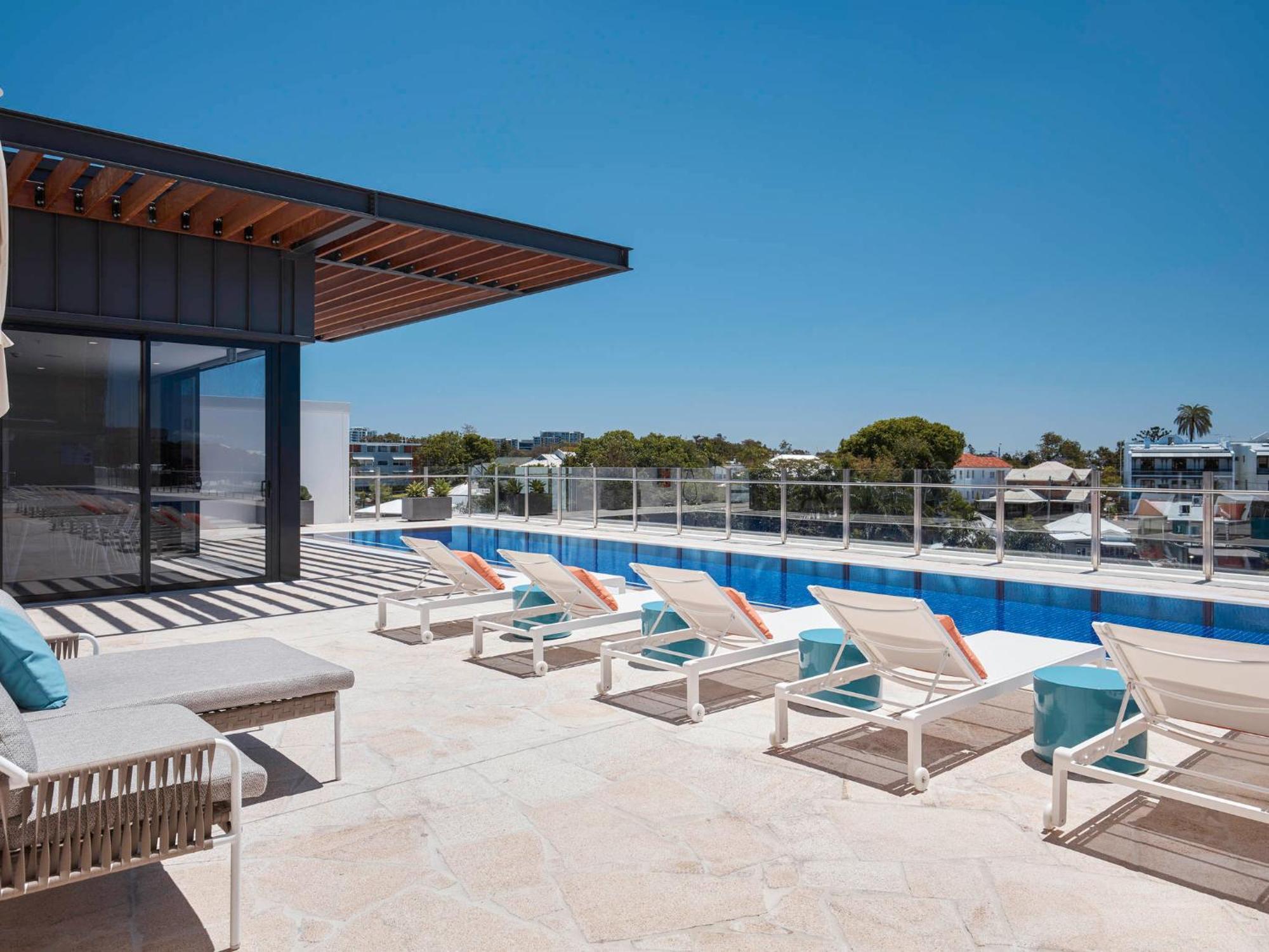 Spacious 2bed 2bath With Views