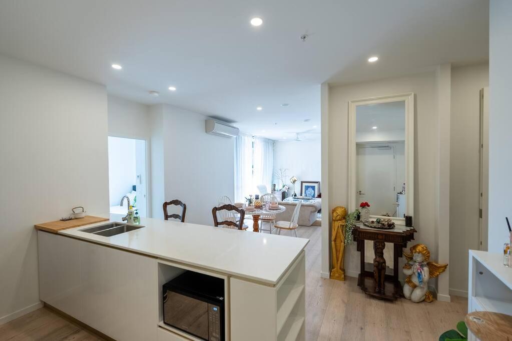 West End Boutique - Private 2 Bedroom 2 Bathroom Near South & Bne City Apartamento *