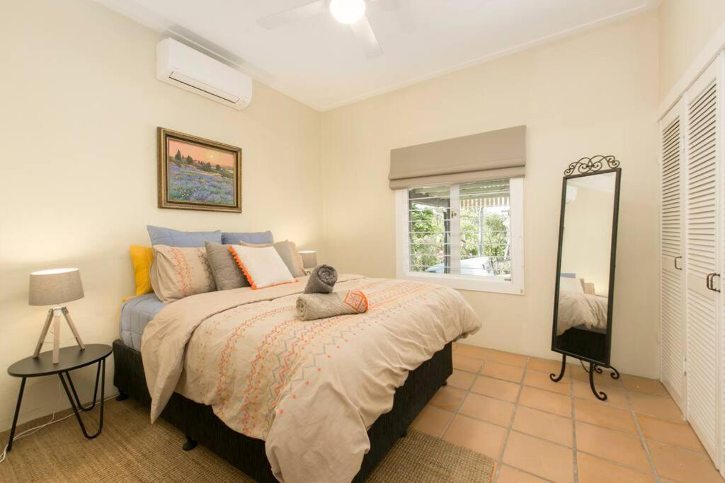 Tallywood 3 The Hacienda 2bed Pets Yard Pool Brisbane