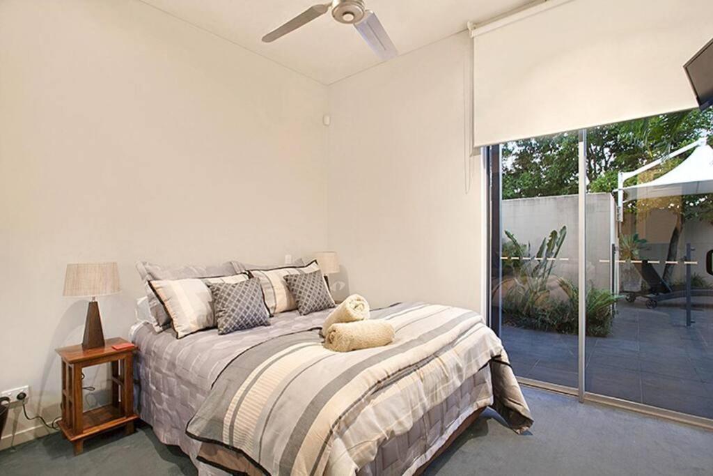 Lambert House, Luxury, Sleeps 15 Holiday home