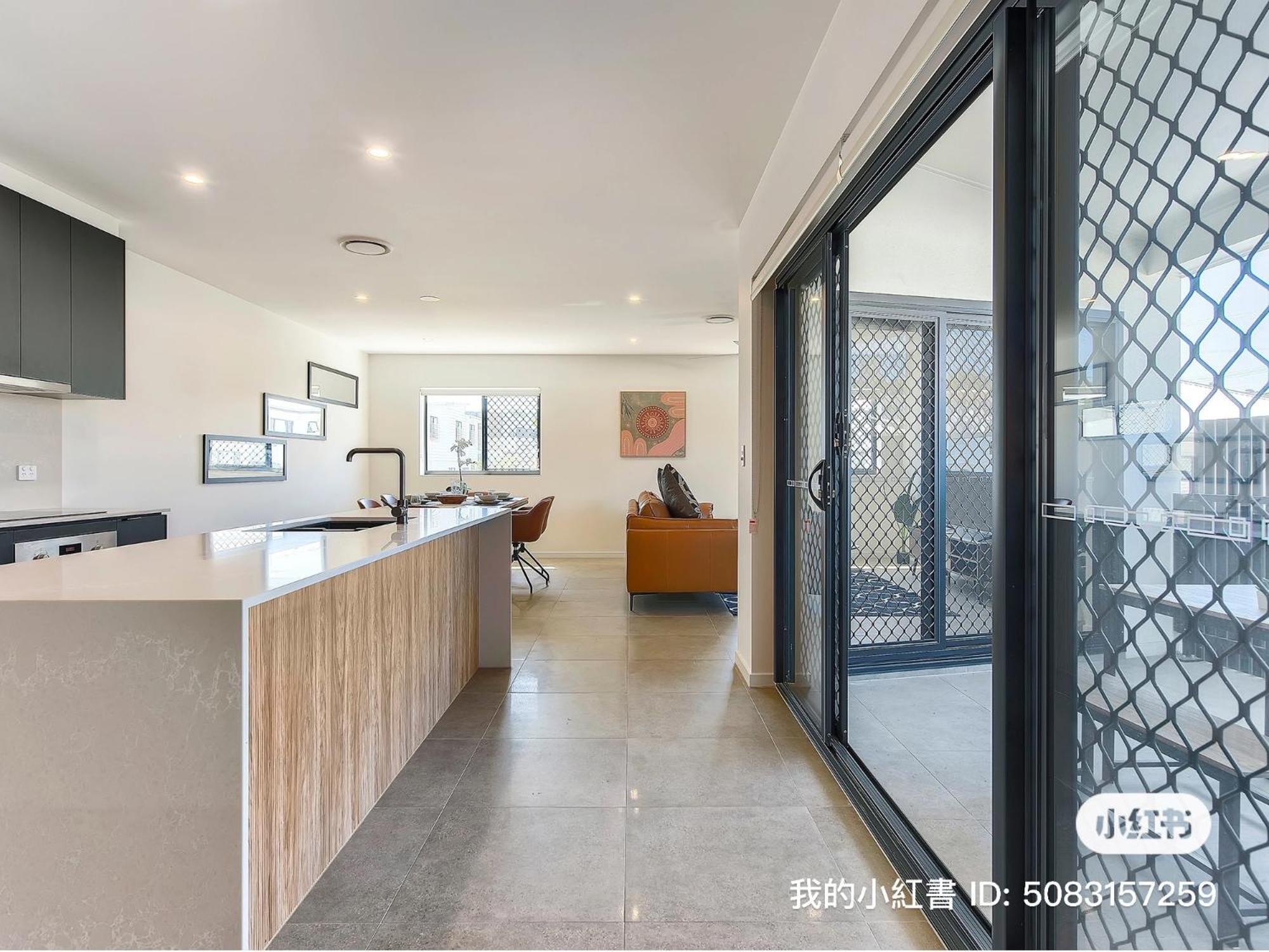 Apartment Newly Spacious Floor Good View Brisbane