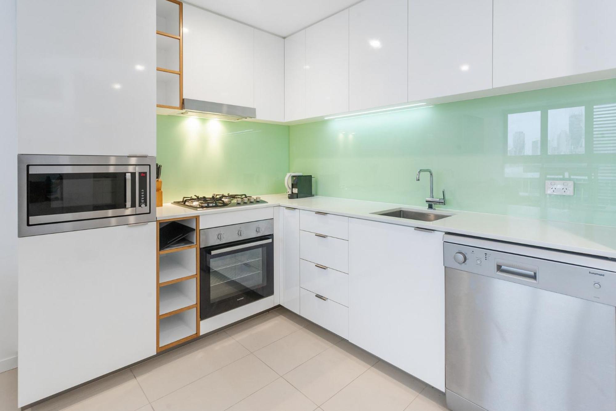 Beautiful Unit With Gym And Pool Near Museums *