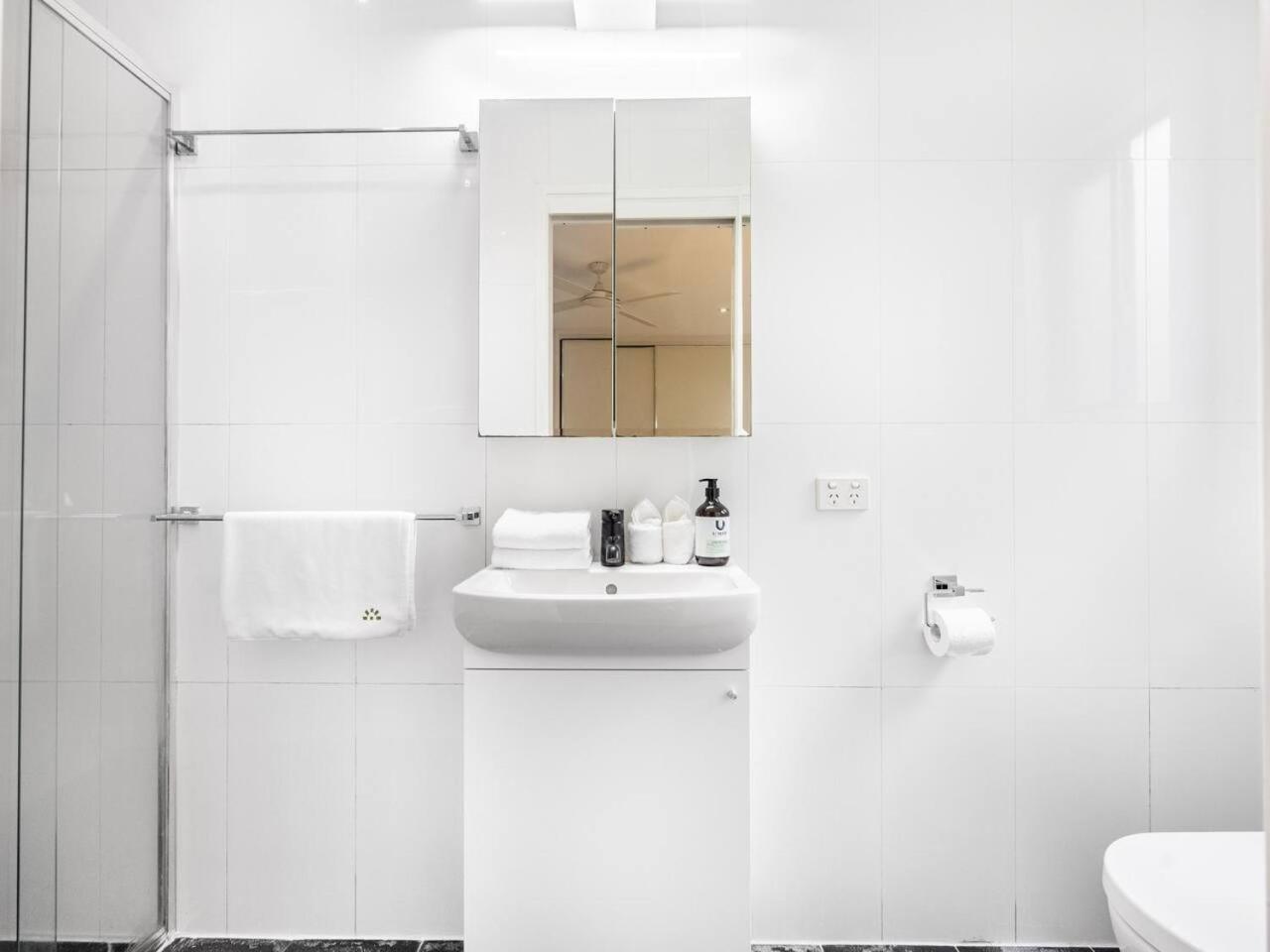 Cozy Valuable 3b2b2c Next To Bus Stadium Cbd Holiday home *