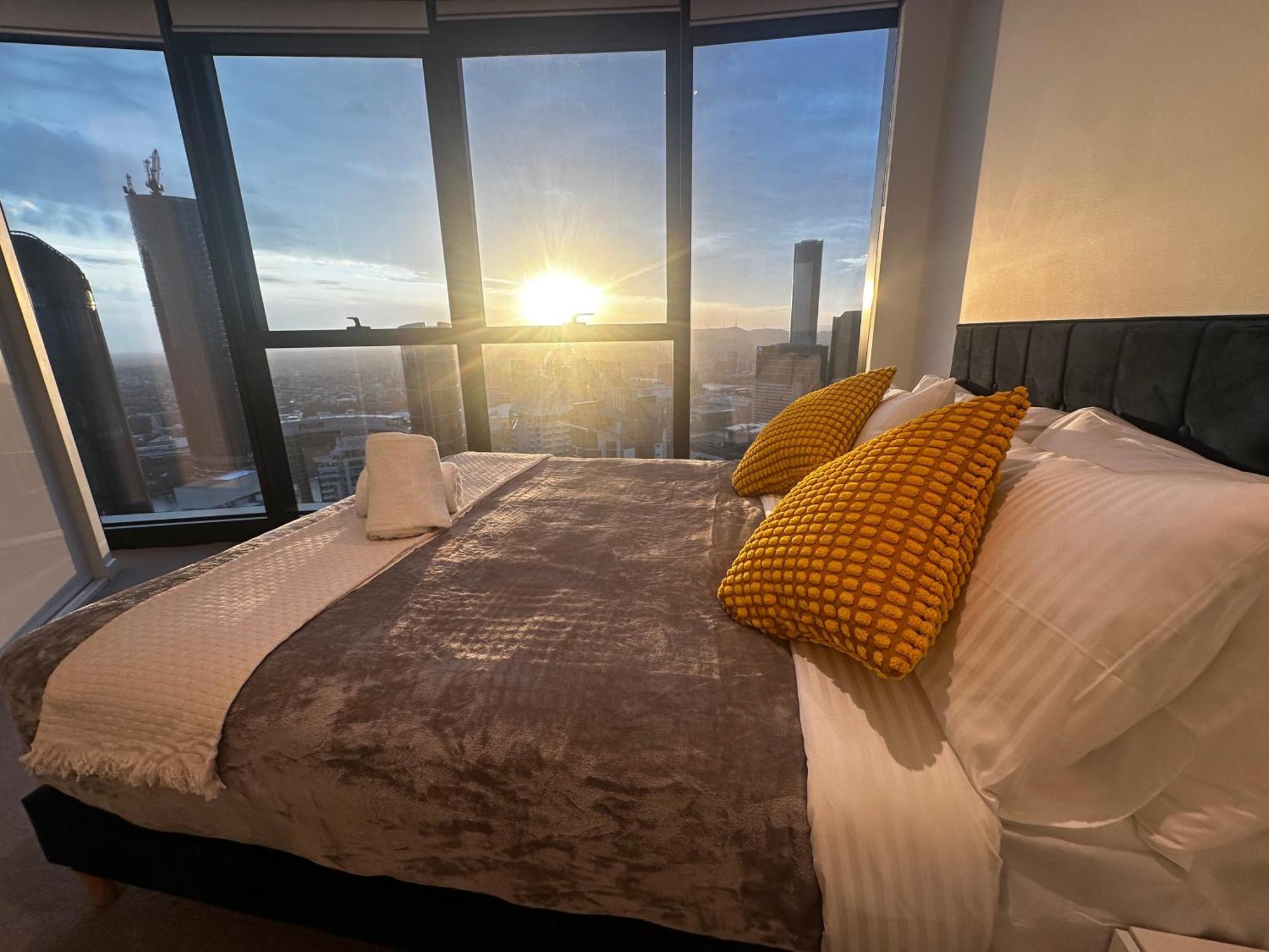 Imagine 4 Bedroom * Brisbane