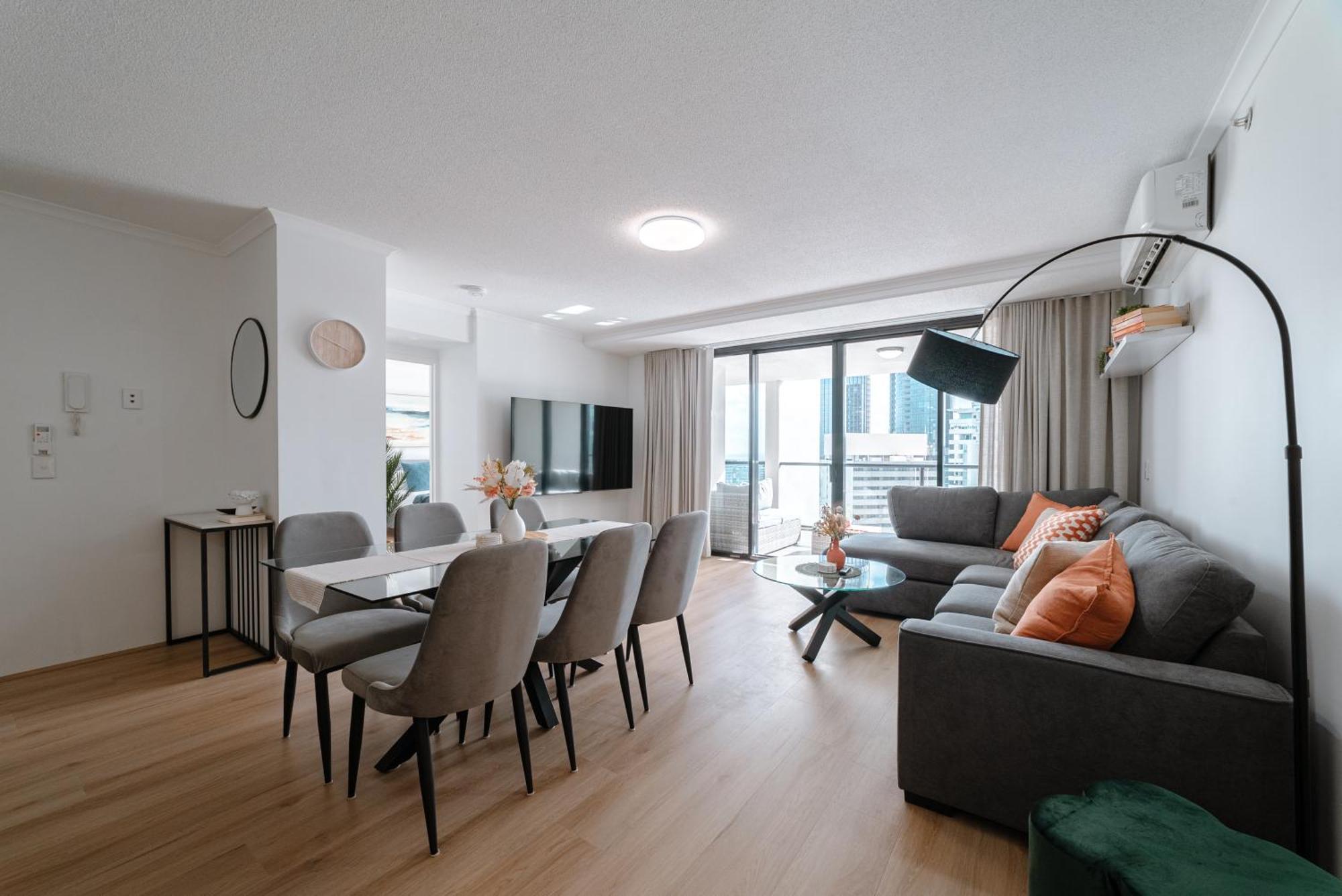 Lux 39th Floor 2br 2bath, River View, Pool, Gym, Wifi Apartment