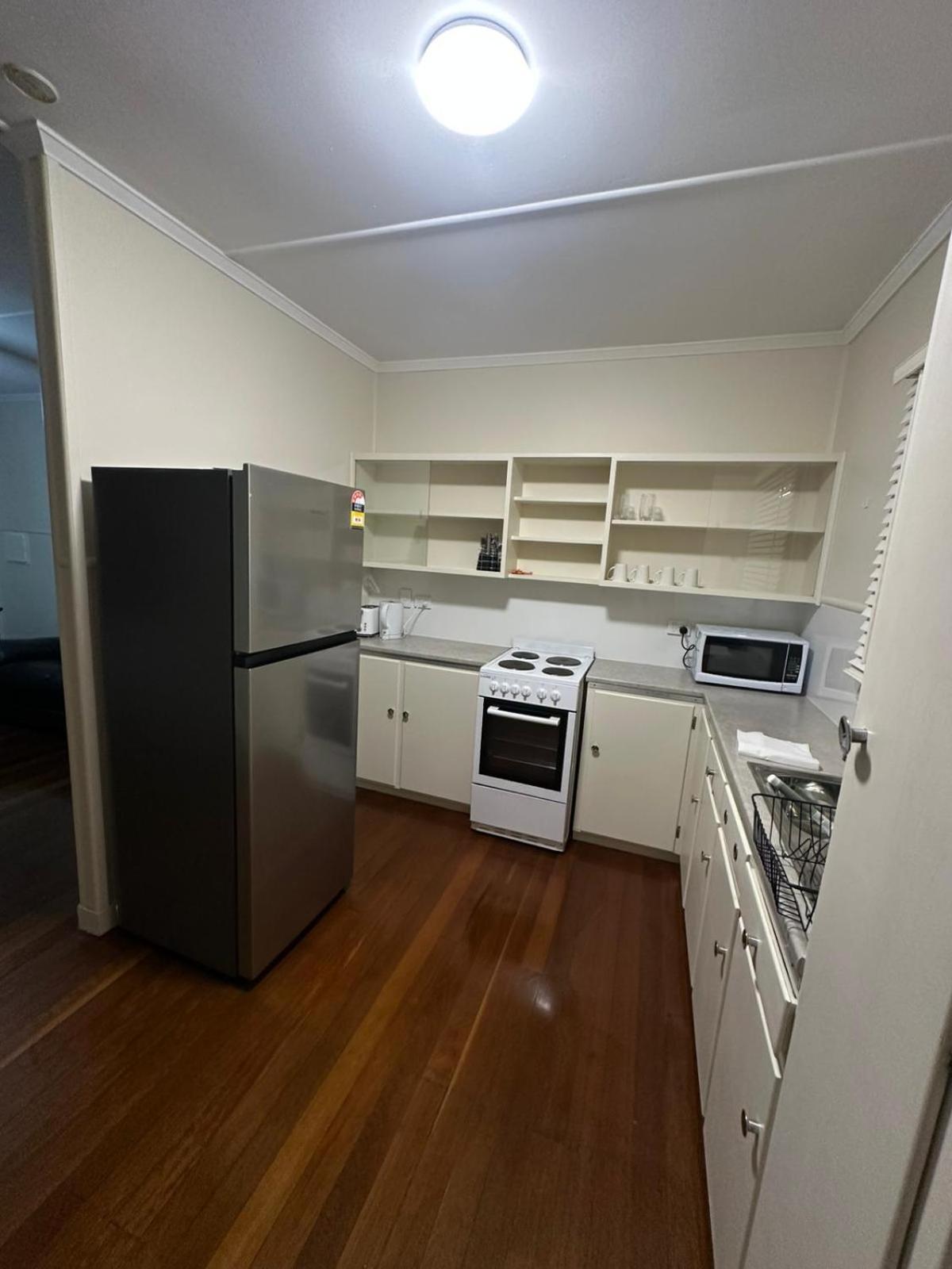 Unit 3 * Brisbane
