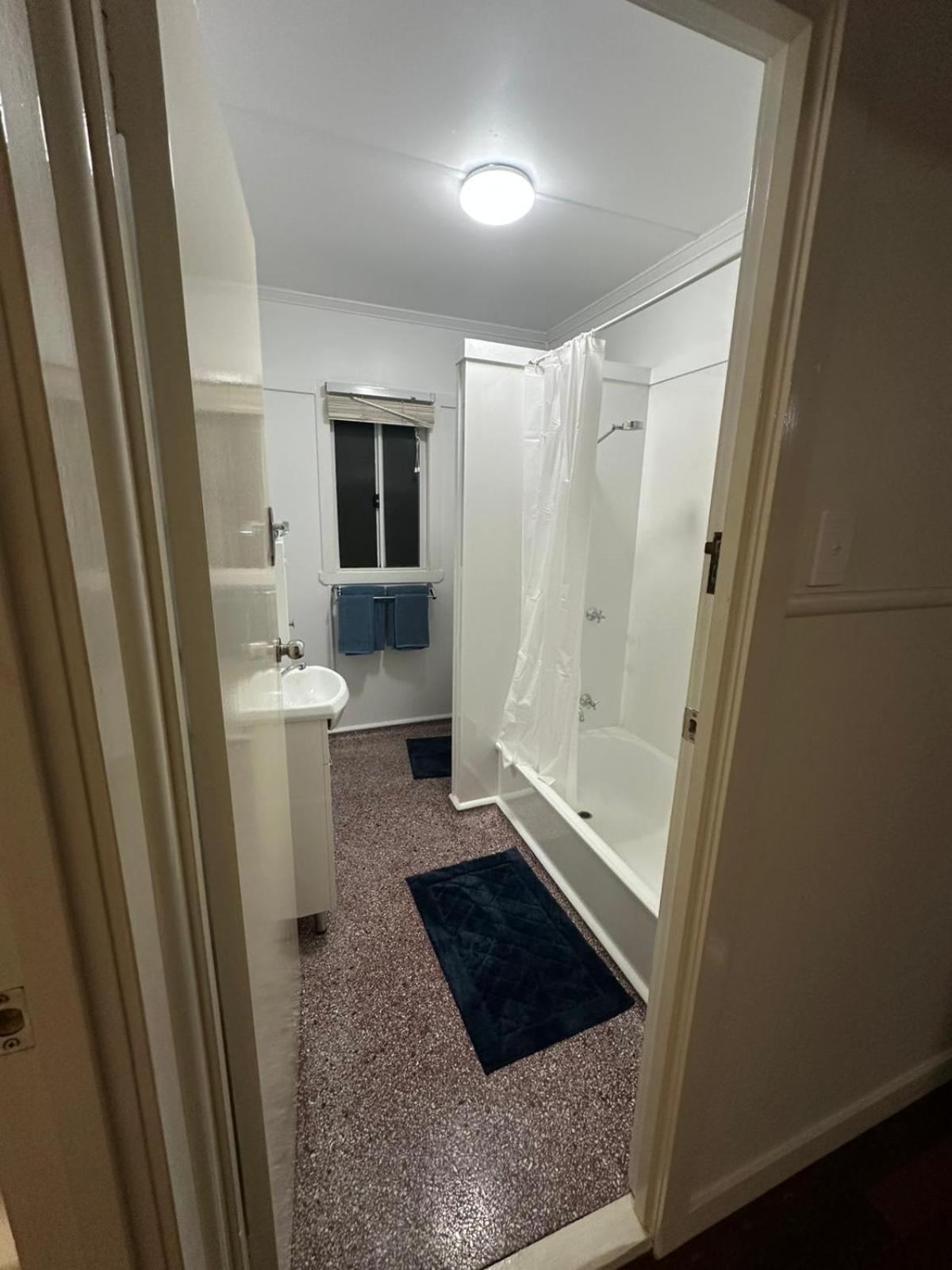 Unit 3 * Brisbane