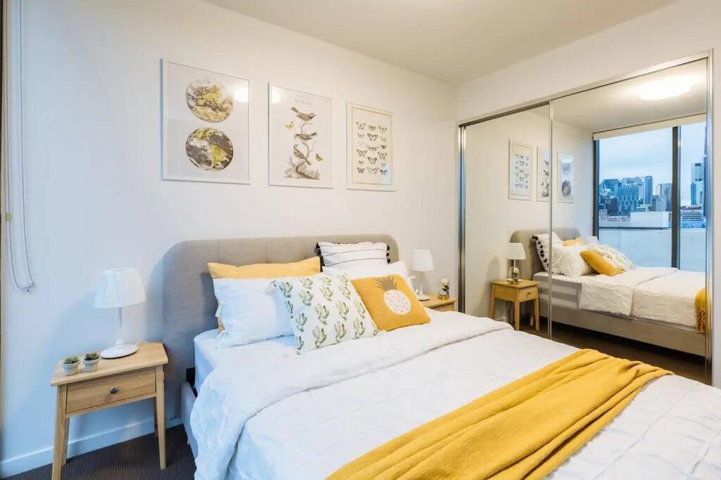 Apartment Modern Style River View 2 Bedroom With Parking Brisbane