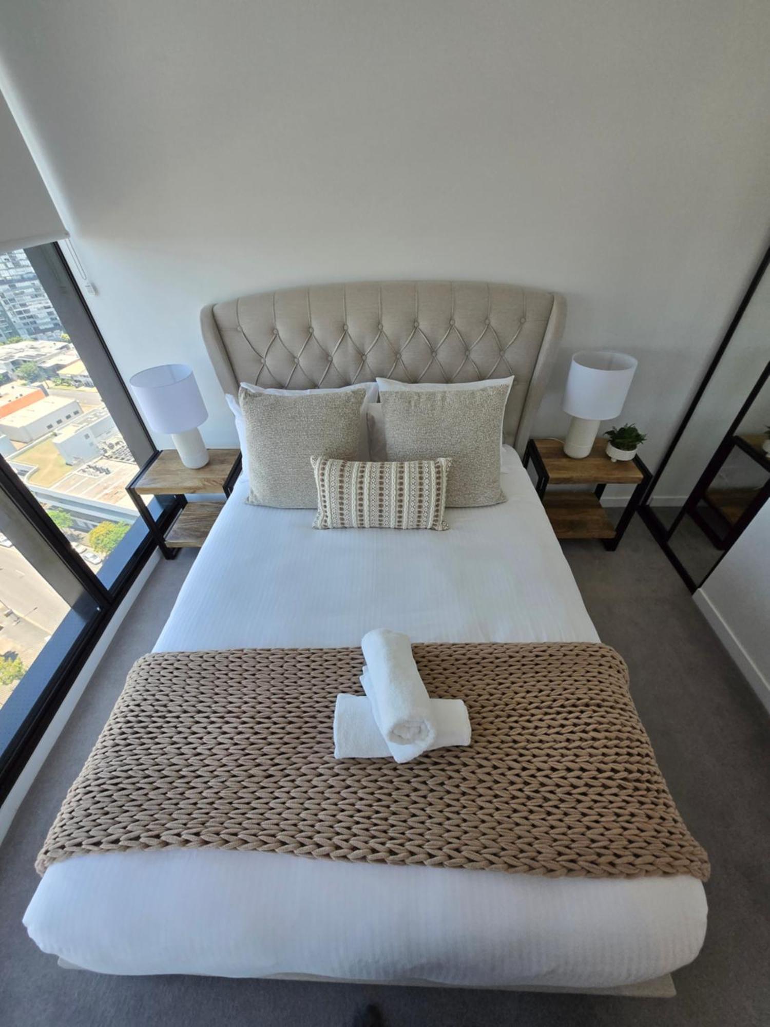 Holiday home Luxury Peppers Infinity Pool Stylish With 2bd & 1c Park Brisbane