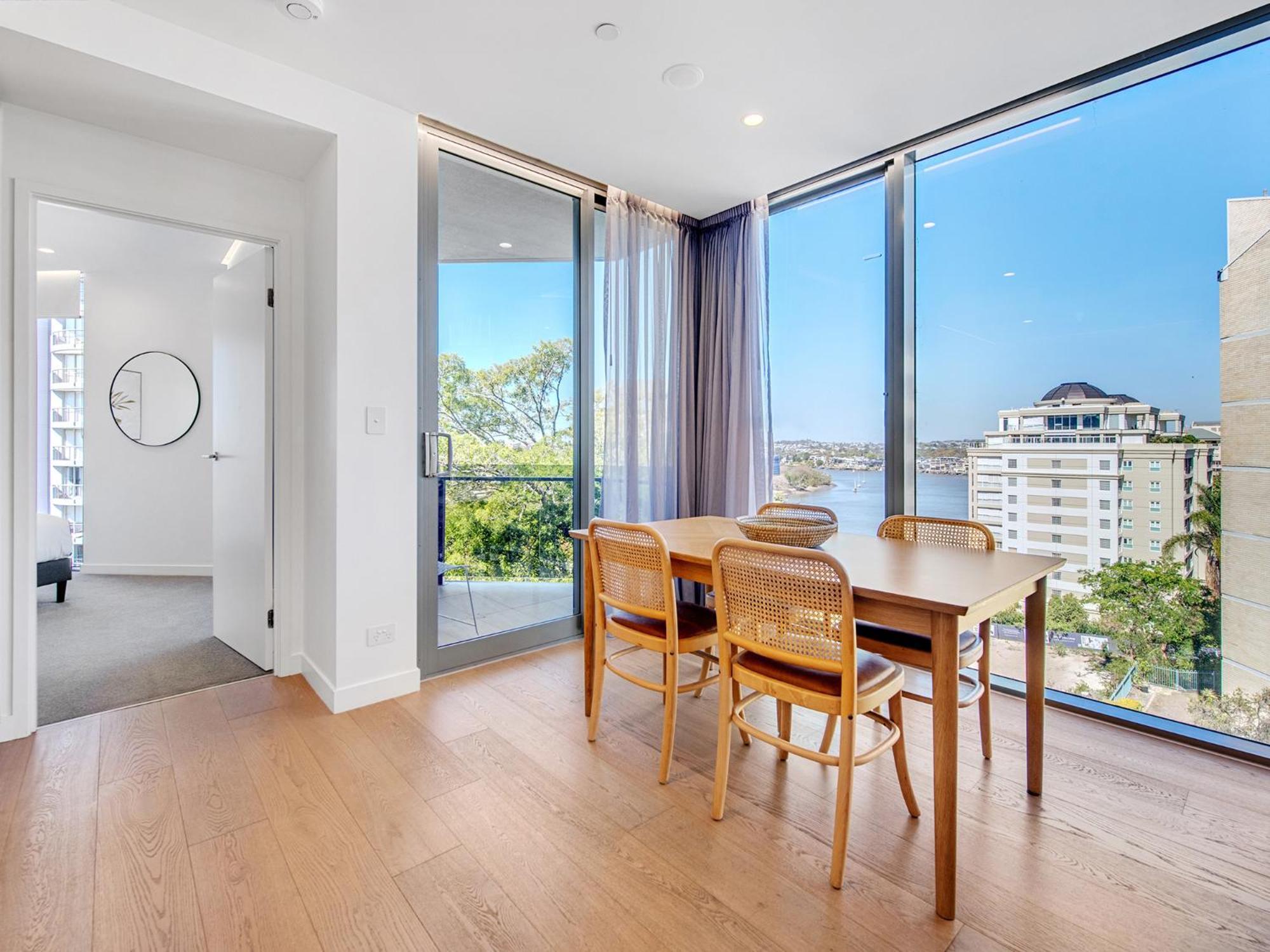 Lovely 2 Bedroom Executive Apartment