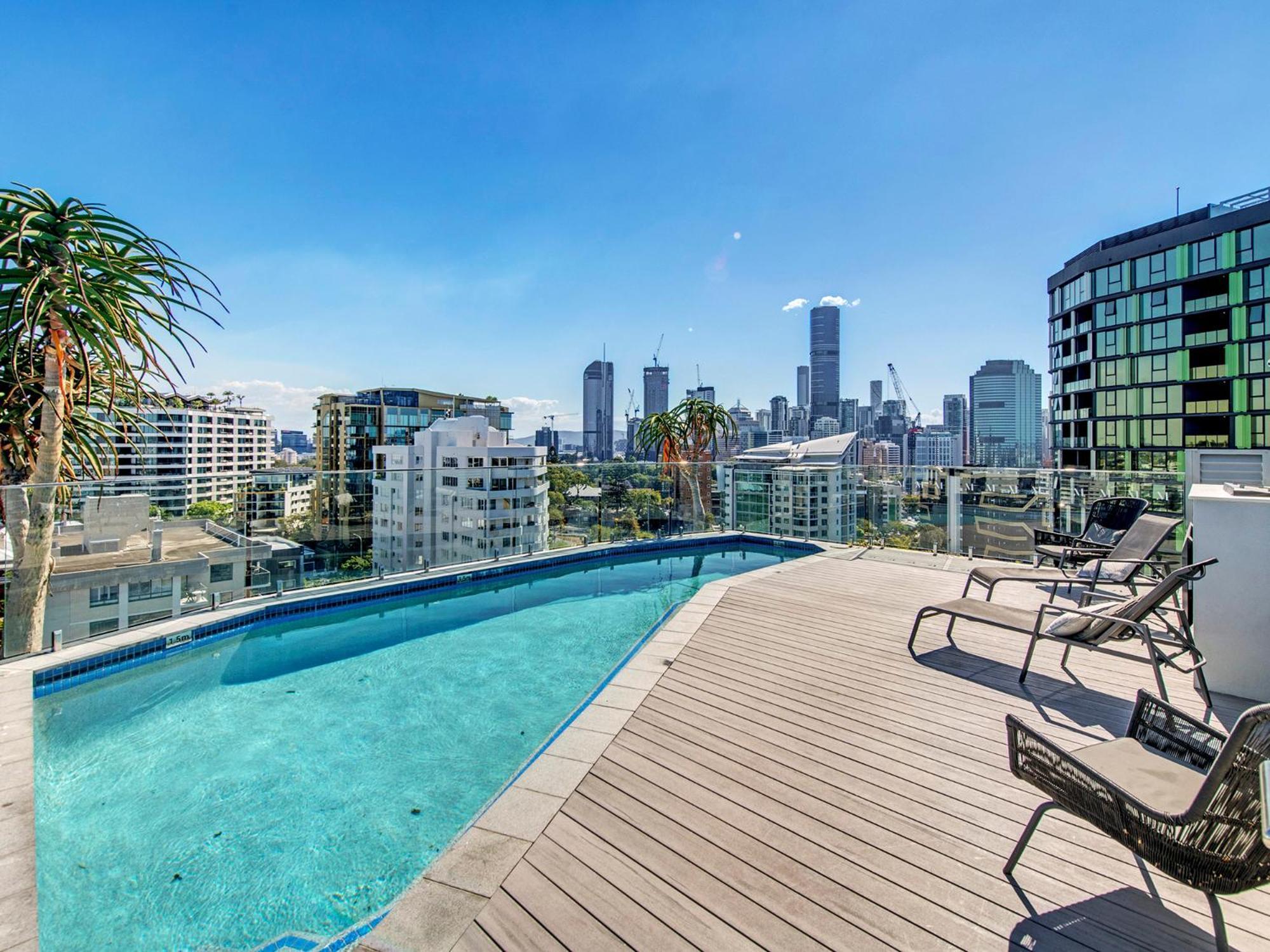 Lovely 2 Bedroom Executive * Brisbane