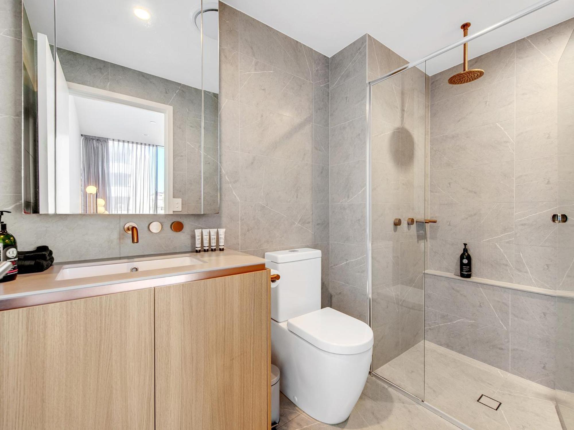 Apartment Lovely 2 Bedroom Executive