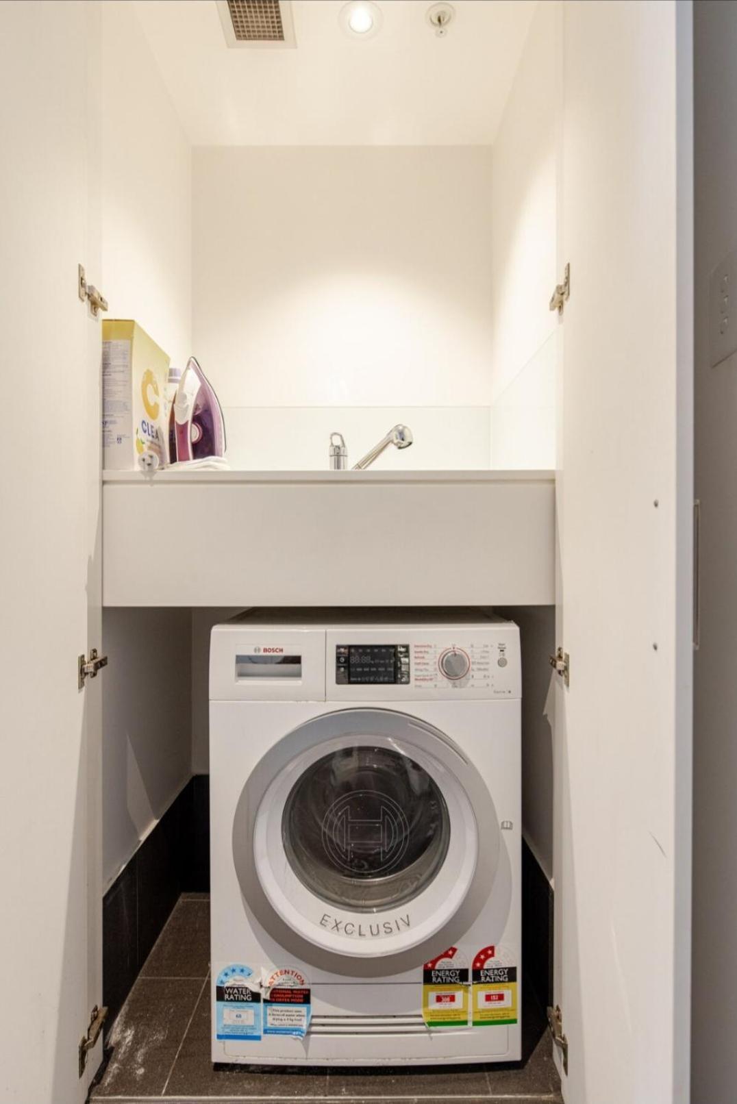 Private In Shared In * Brisbane